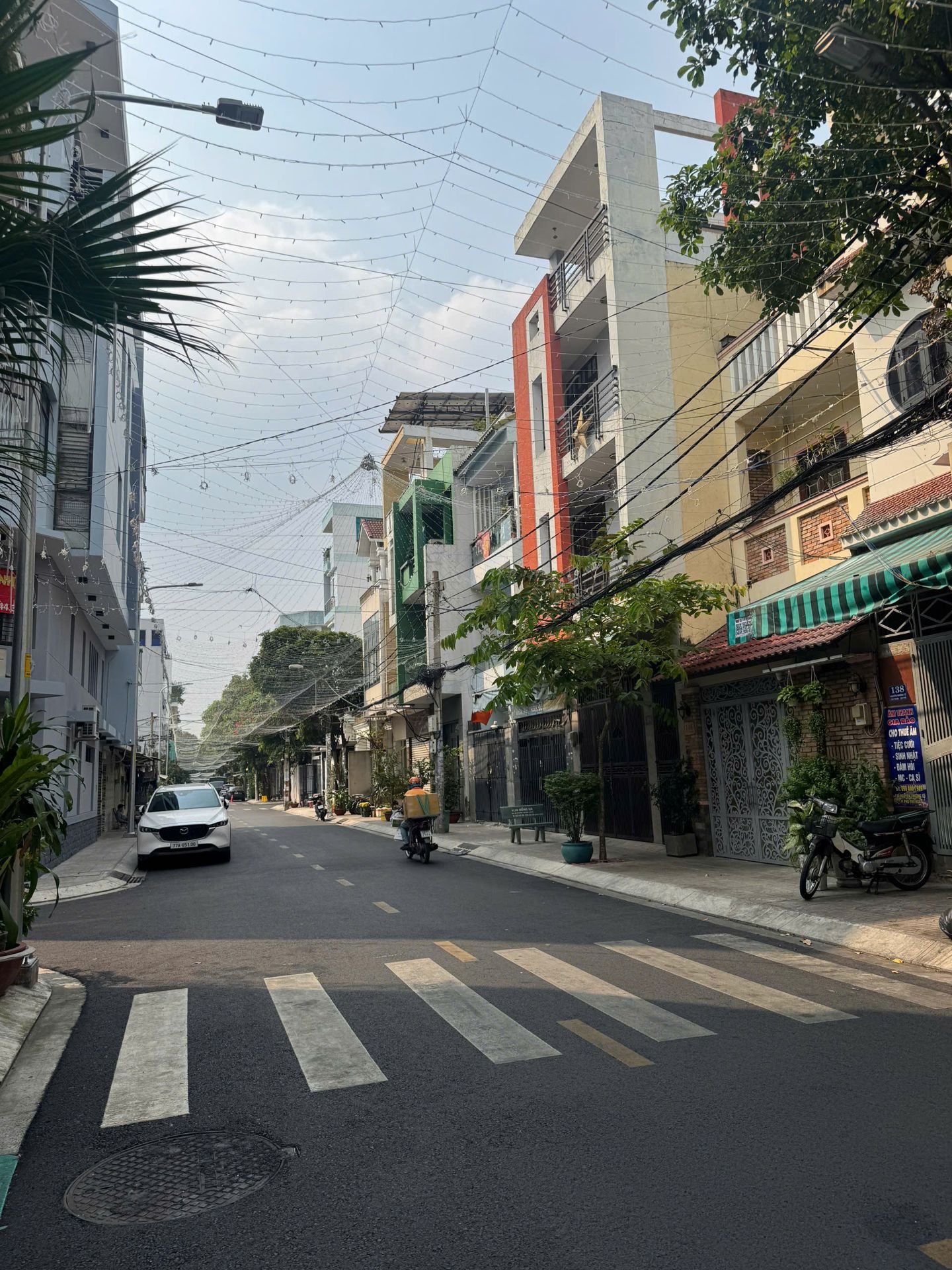 Bán nhà MT Nguyễn Trường Tộ ( 4,2x18,5m) cấp 4,vị trí đẹp,khu bàn cờ P Tân Thành