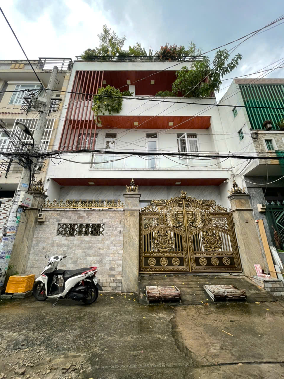 BÁN NHÀ HẺM XE HƠI ĐƯỜNG LÊ VĂN QUỚI - 8 X 11M - TRỆT, 2 LẦU - GIÁ BÁN 7.4 TỶ