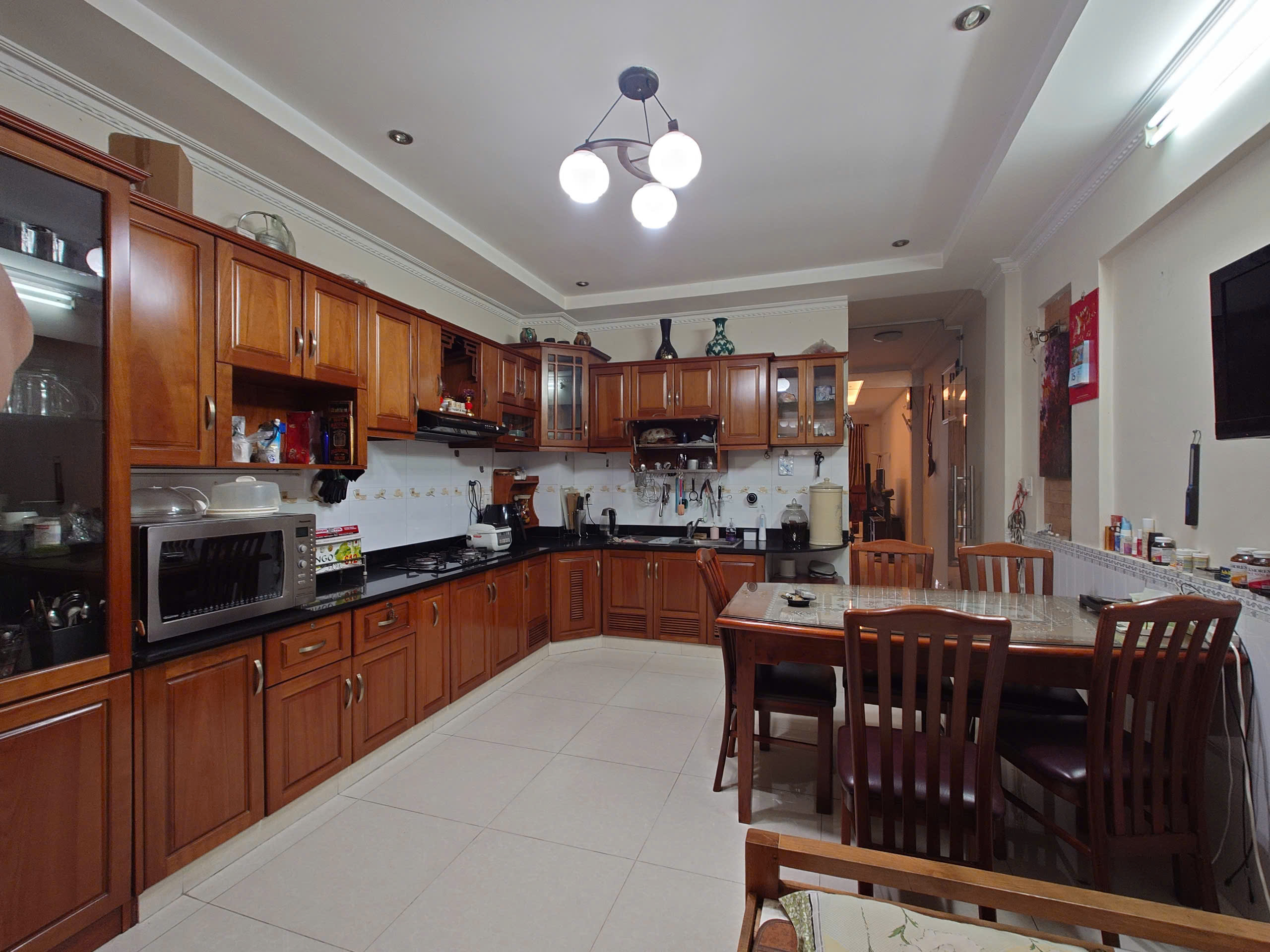 Bán Nhà Trịnh Đình Trọng – Quận Tân Phú, DT: 4x20m, giá 10.8 tỷ TL