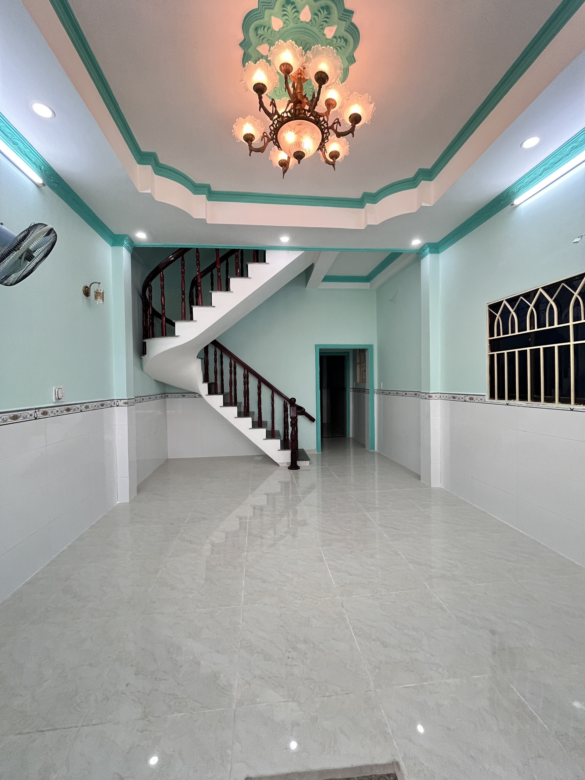 Bán nhà hẽm 1/ xe hơi Đường Hoa Bằng ( 4x20m) 1 lầu. P Tân Sơn Nhì,Q Tân Phú