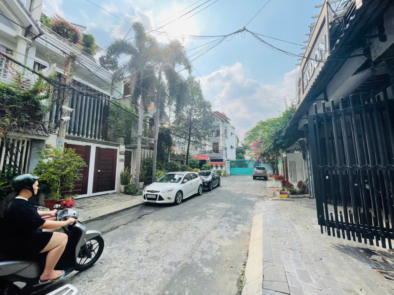 Khu Biệt Thự 320 ĐỘC LẬP - TÂN PHÚ ( 6X19M, 3 Tầng ) Chỉ 18 Tỷ còn bớt