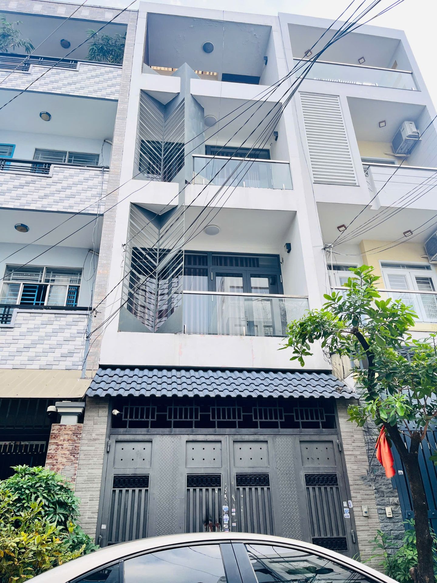 NHÀ ĐẸP KHU VIP TÂN SƠN NHÌ – TÂN PHÚ | ĐƯỜNG 8M CÓ LỀ – NỘI THẤT CAO CẤP – GIÁ 9.8 TỶ 🔥4x17