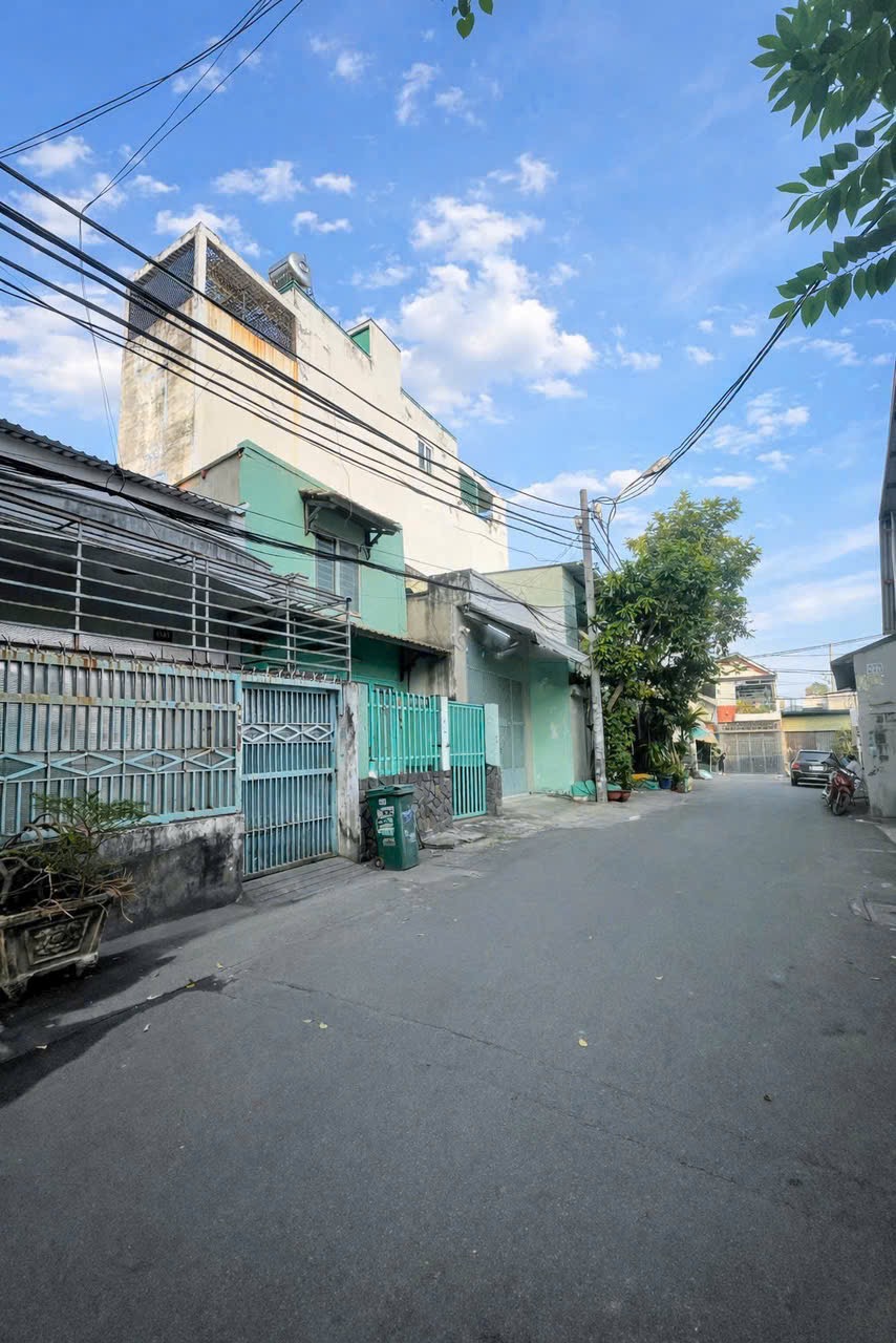 Bán Nhà Hẻm Xe Hơi Hương Lộ 2