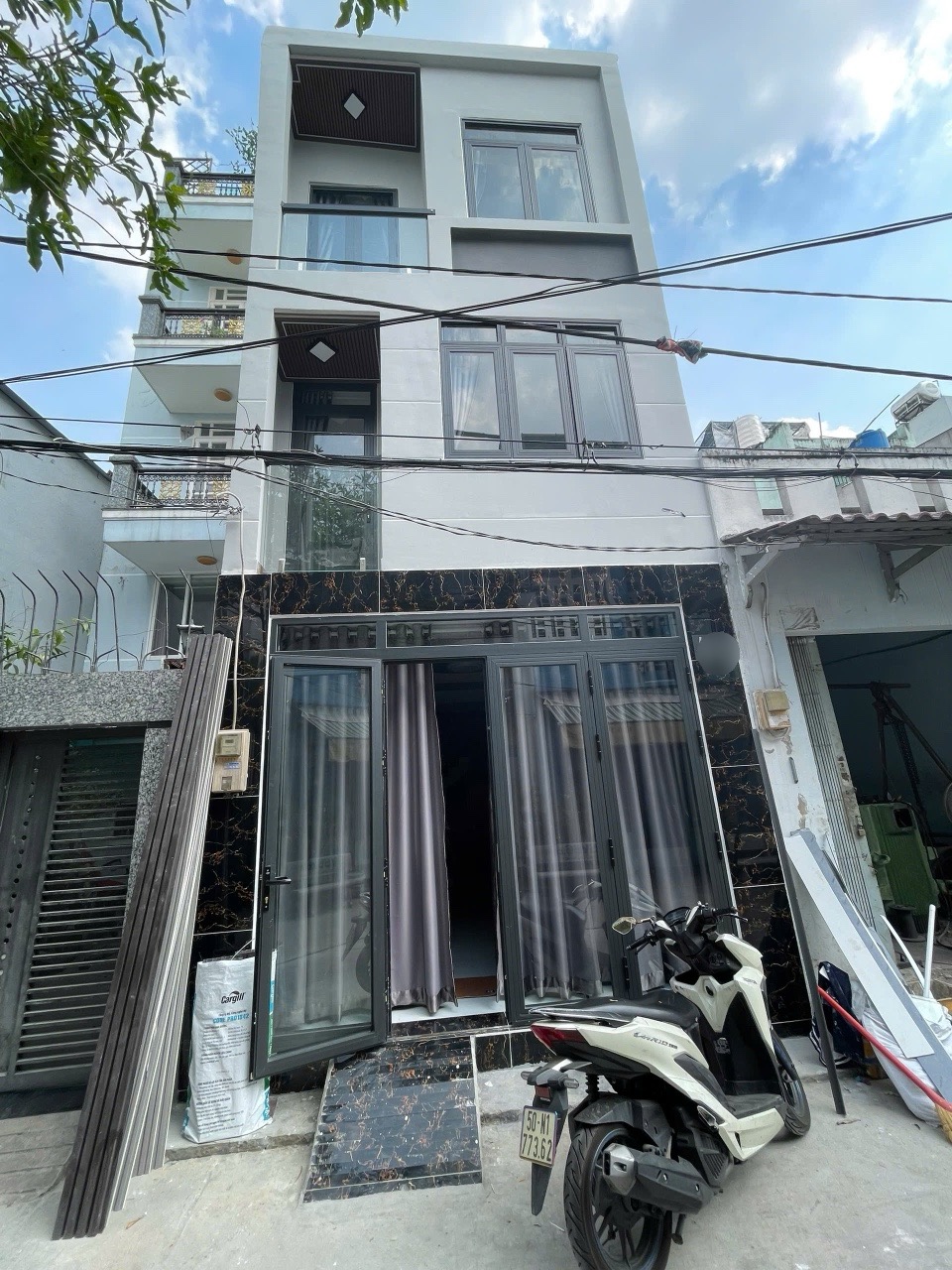 BÁN NHÀ 3 TẤM HẺM 7M THÔNG – ĐƯỜNG SỐ 5, BÌNH HƯNG HÒA – BÌNH TÂN • Diện tích: 4 × 8m (32m² công n