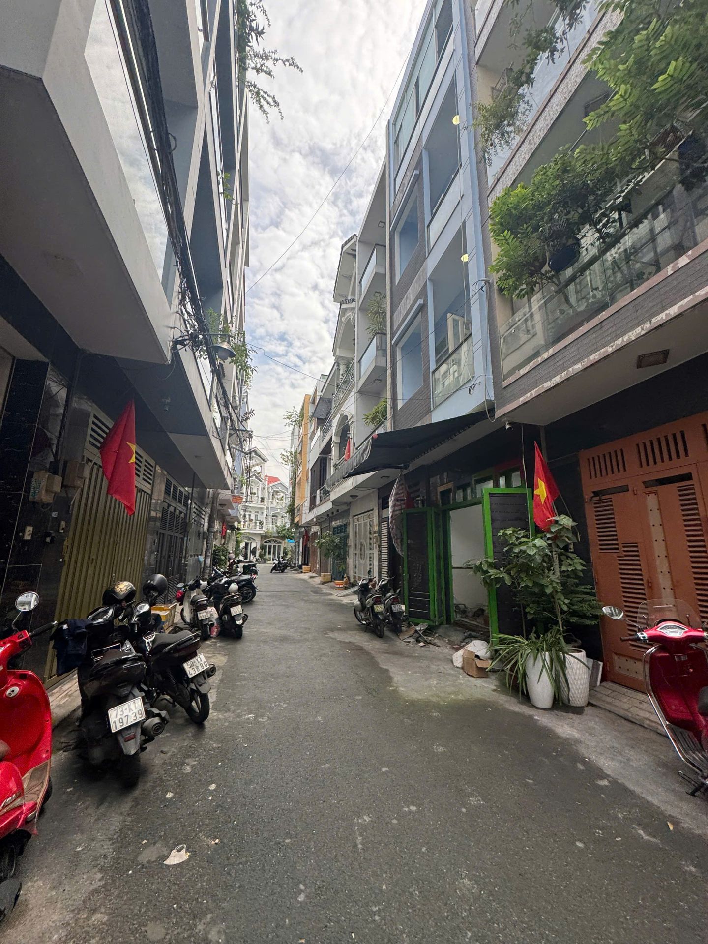 🔹 Bán nhà hẻm 8m, Nguyễn Văn Săng, Tân Phú, 3.9mx15m, 8 tỷ, nhà mới đúc 3.5 tấm