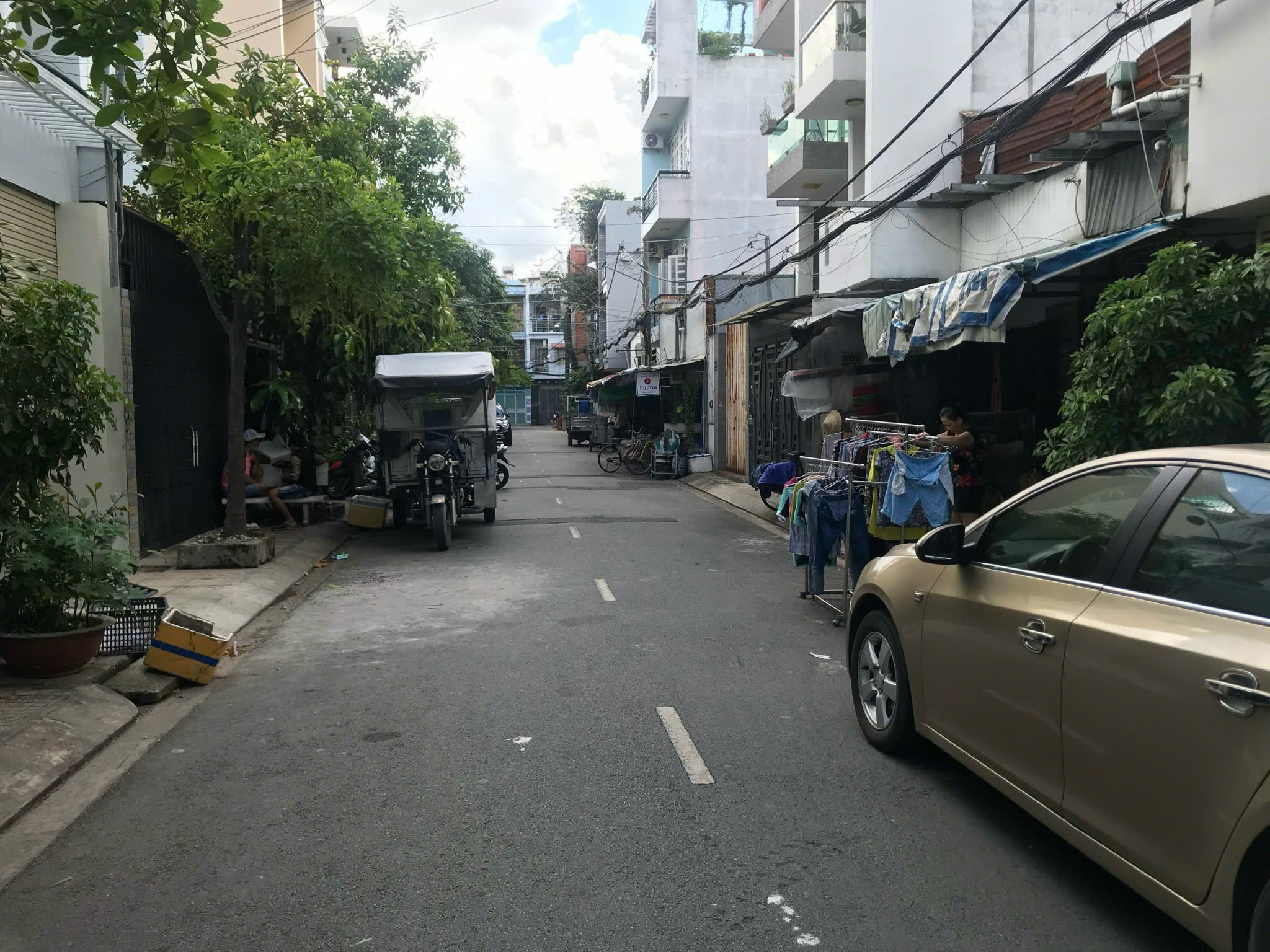 bán nhà hẻm nhựa 8m Vip Trần Văn Ơn Tân Son Nhì(4x17m 2 lầu st 4PN mới tiện vào ở) 10.5 tỷ TL