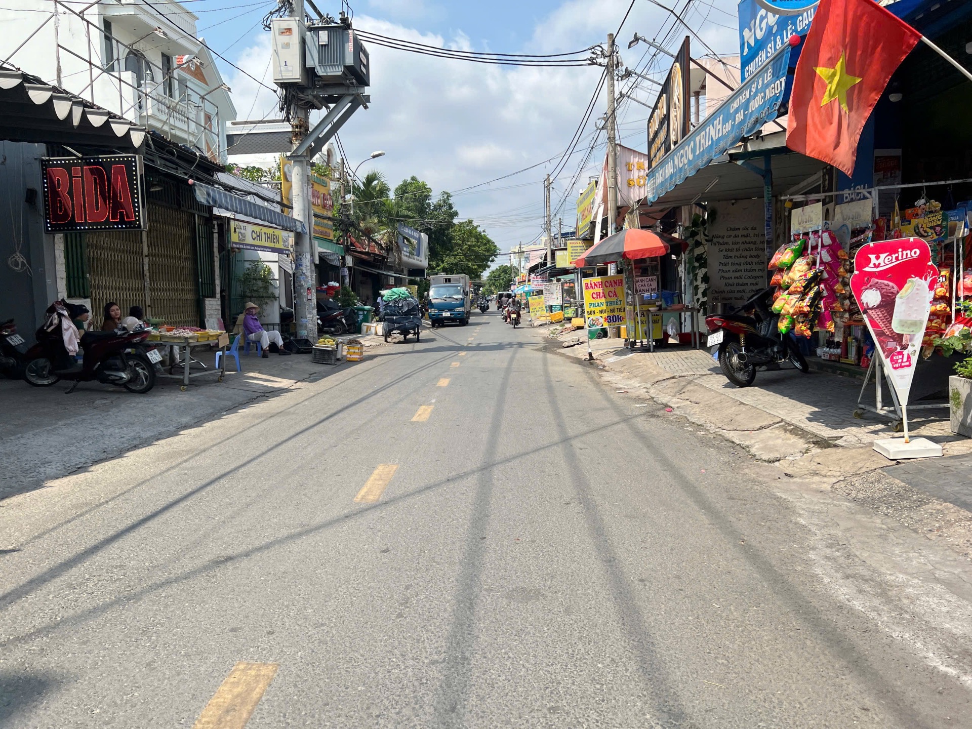 BÁN NHÀ MẶT TIỀN KINH DOANH – ĐƯỜNG ẤP CHIẾN LƯỢC, BÌNH TÂN (GIÁP TÂN PHÚ) • DT: 4 × 30m NH 6M