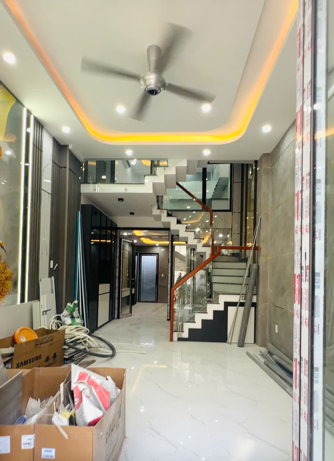 💥 NHÀ ĐẸP MỚI – HẺM XH THẠCH LAM (4MX14M)_ ĐÚC 3.5 TẤM LỆCH TẦNG HIỆN ĐẠI