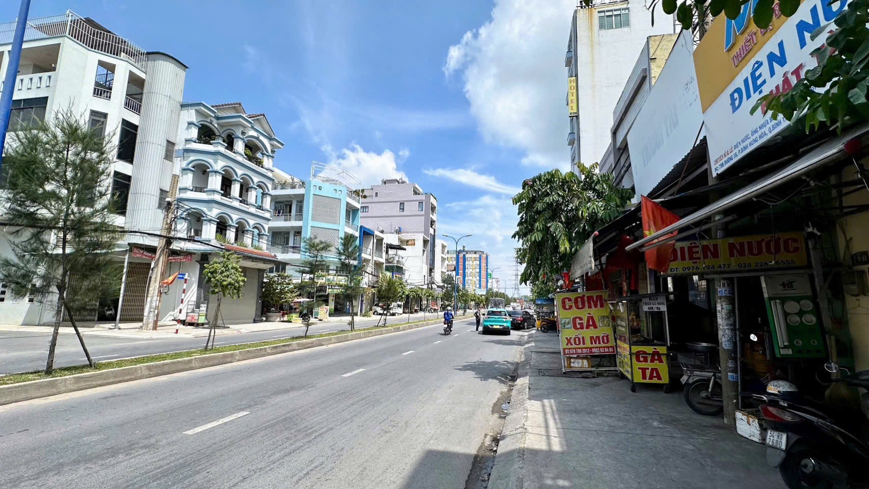 BÁN NHÀ 3.5 TẤM MẶT TIỀN KINH DOANH – ĐƯỜNG SỐ 18 BHH, BÌNH TÂN • Diện tích: 4 × 17.6m