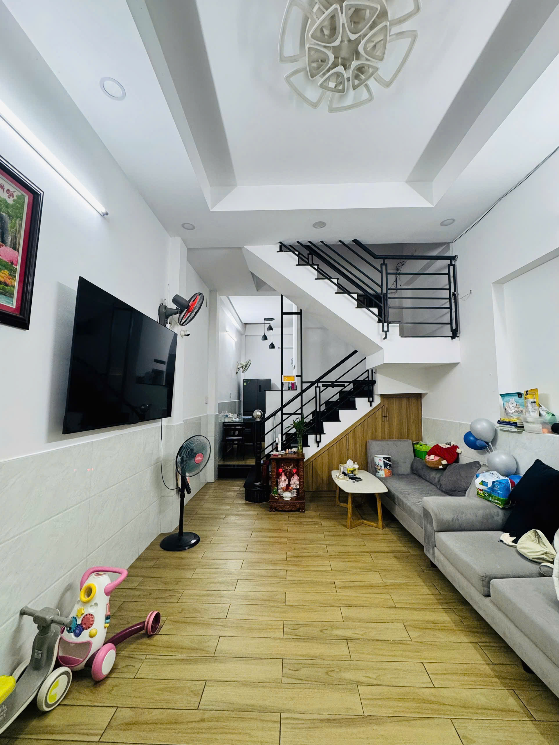 Bán Nhà lầu Tây Thạnh – Quận Tân Phú, DT: 4x10m, giá 5.5 tỷ TL