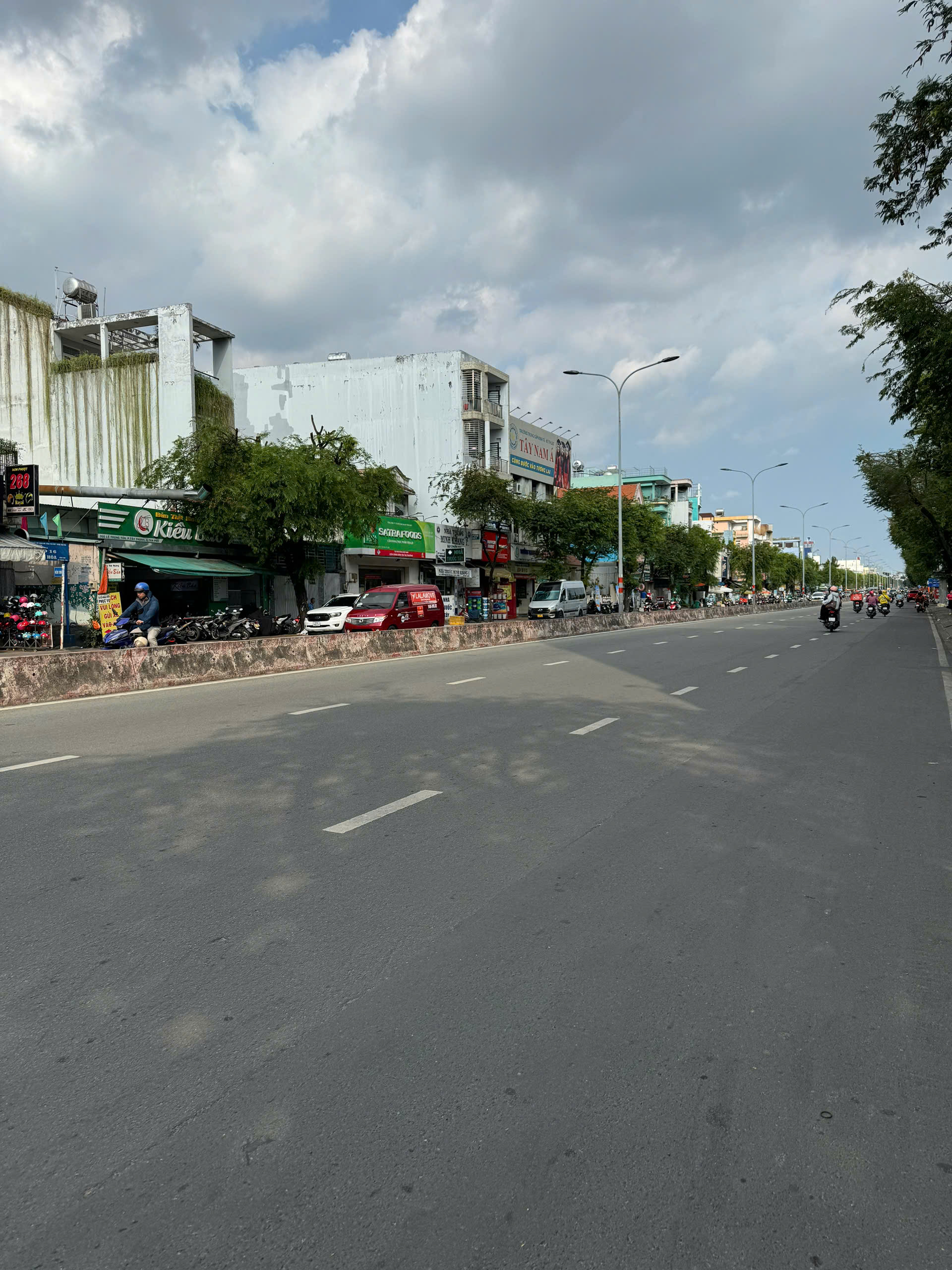 Mặt tiền kinh doanh Lê Trọng Tấn ( 5x50m) cấp 4. Giá 37 tỷ - P Tây Thạnh