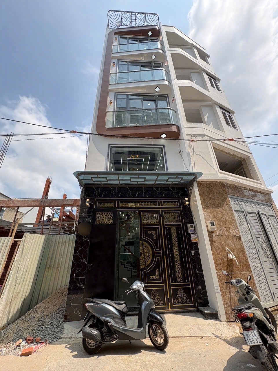 Nhà hẻm xe hơi đường Mã Lò - Bình Tân