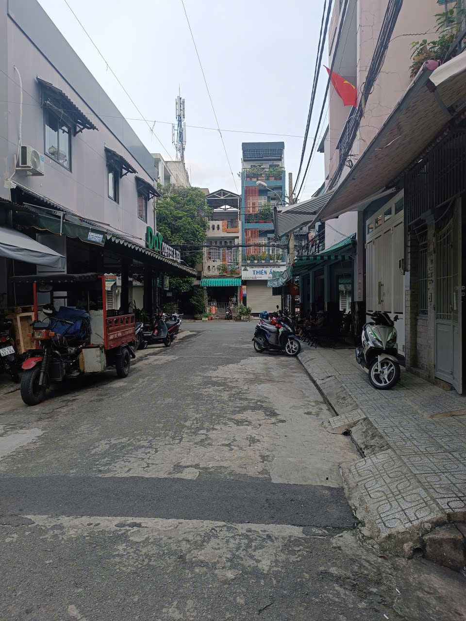 Bán Nhà Hẻm 8m Tô Hiệu, Tân Phú - DT 4.x18m, nhà 1 Trệt 3 Lầu