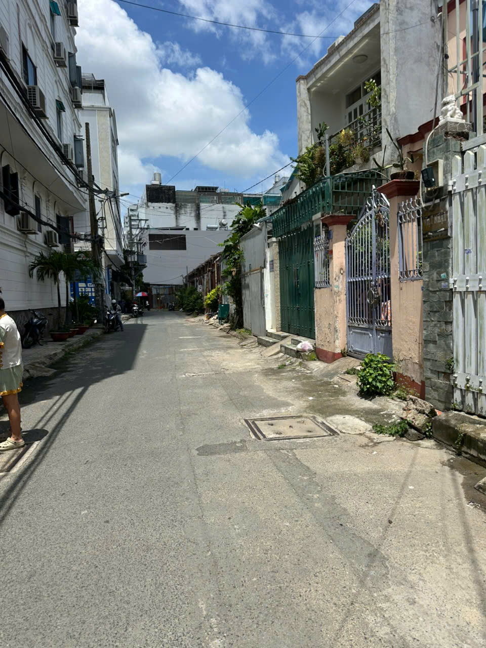🔹 Bán nhà hẻm 8m đường Hòa Bình, Tân Phú, 4x15m, giá 7.5 tỷ 🔹 🏡