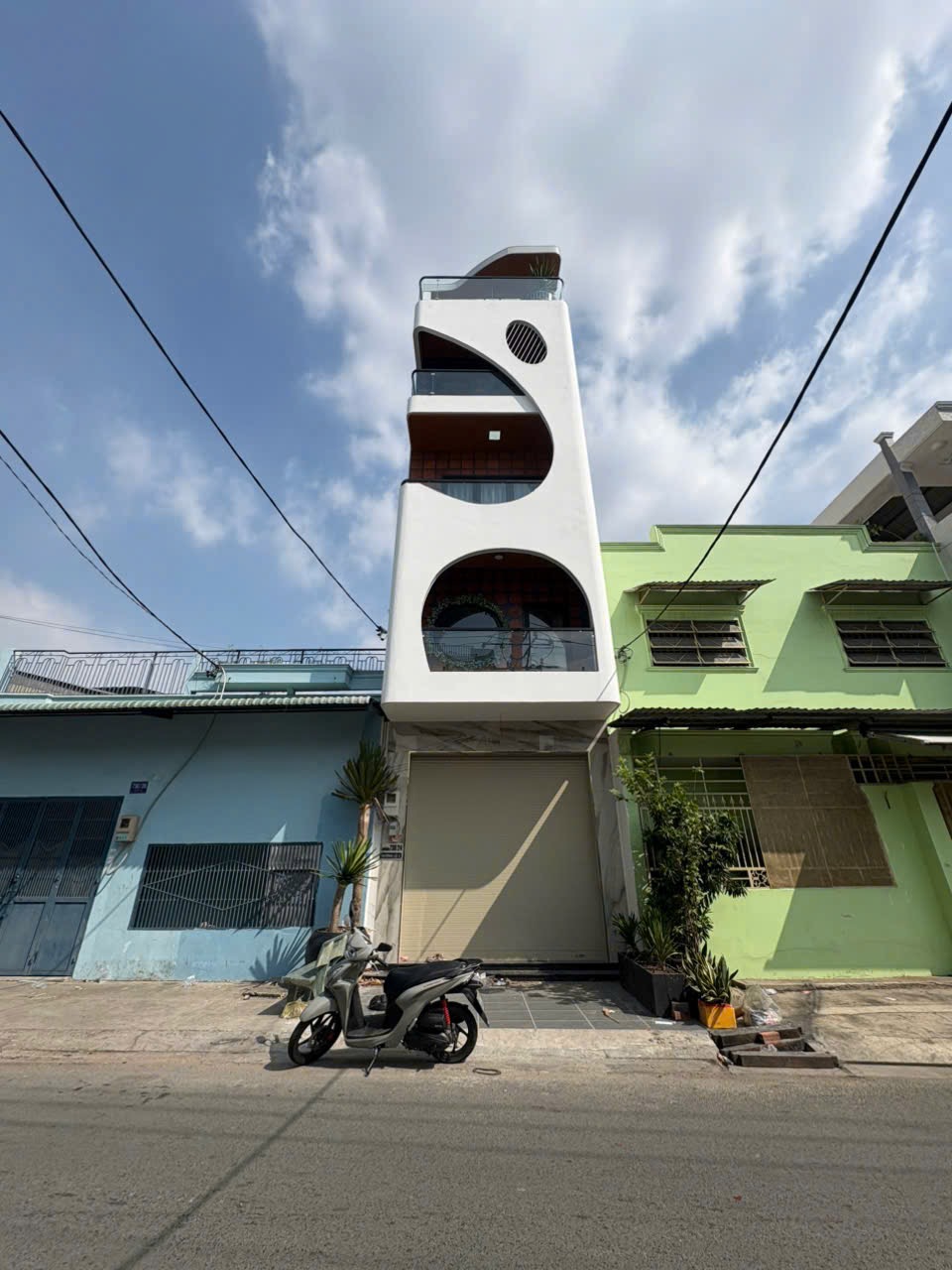 🔥BÁN NHÀ VIP Lê Văn Quới - full nội thấy cực xịn – DT 4×24.5M – 4.5 TẤM – HẺM 12M THÔNG – GIÁ 13,7