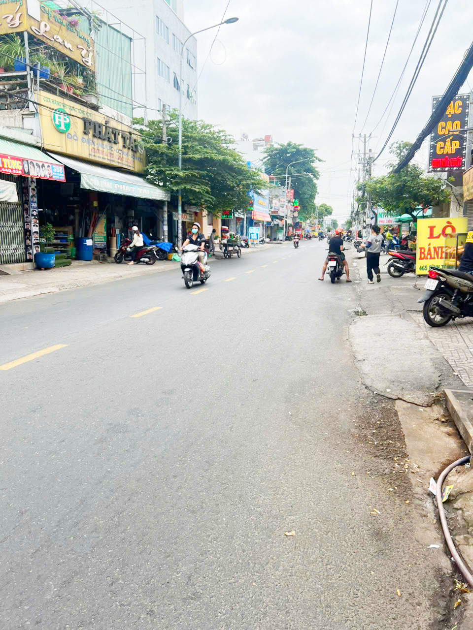 BÁN NHÀ MẶT TIỀN KINH DOANH ĐƯỜNG BÌNH TRỊ ĐÔNG ( ĐẤT MỚI ) GẦN CHỢ LÊ VĂN QUỚI