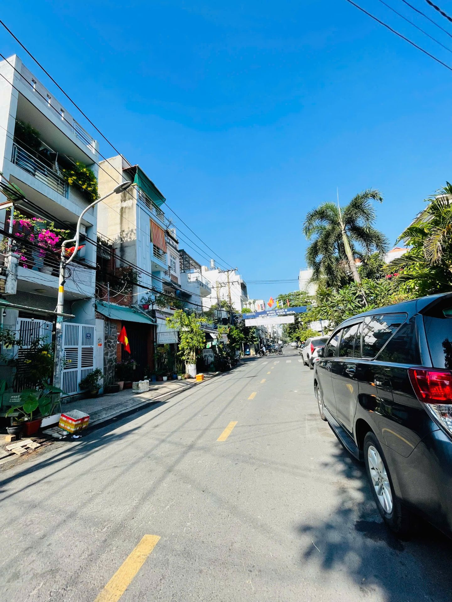 Bán nhà MT Đường Lê Niệm ( 4x19,85m) 1 lửng. Giá 9,5 tỷ