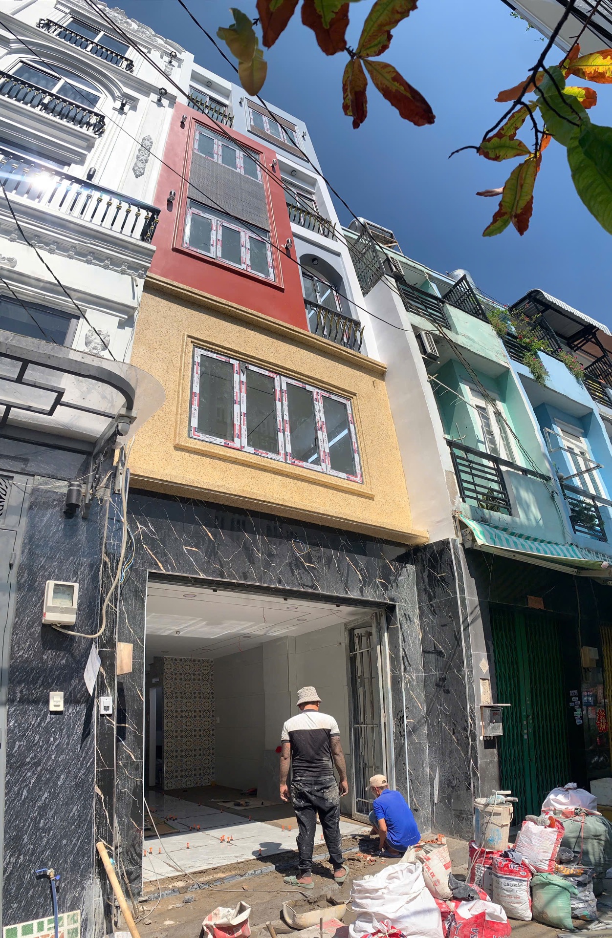 Nhà đường Lê Văn Quới , nhà mới rộng rãi kế ngã tư bốn xã , chủ tặng nội thất dọn vào ở ngay 🥰