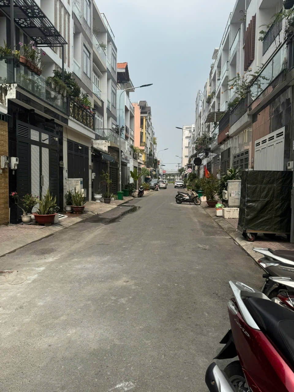 Khu nhà lầu hẽm 337 Tân Kỳ Tân Quý ( 4x15m) 3 lầu,hẽm thẳng 8m