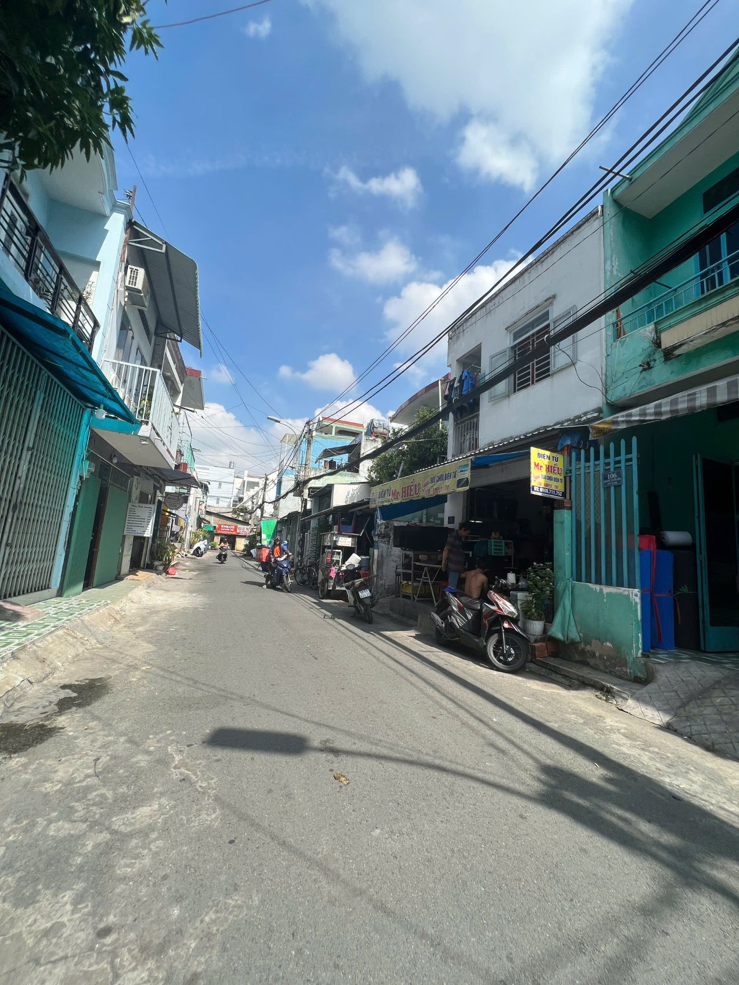 Ngộp bank bán gấp. Đất trống MTKD Hoàng Xuân Nhị. 5x17 nở hậu, TDT: 104m2. Giá chỉ 95tr/m2