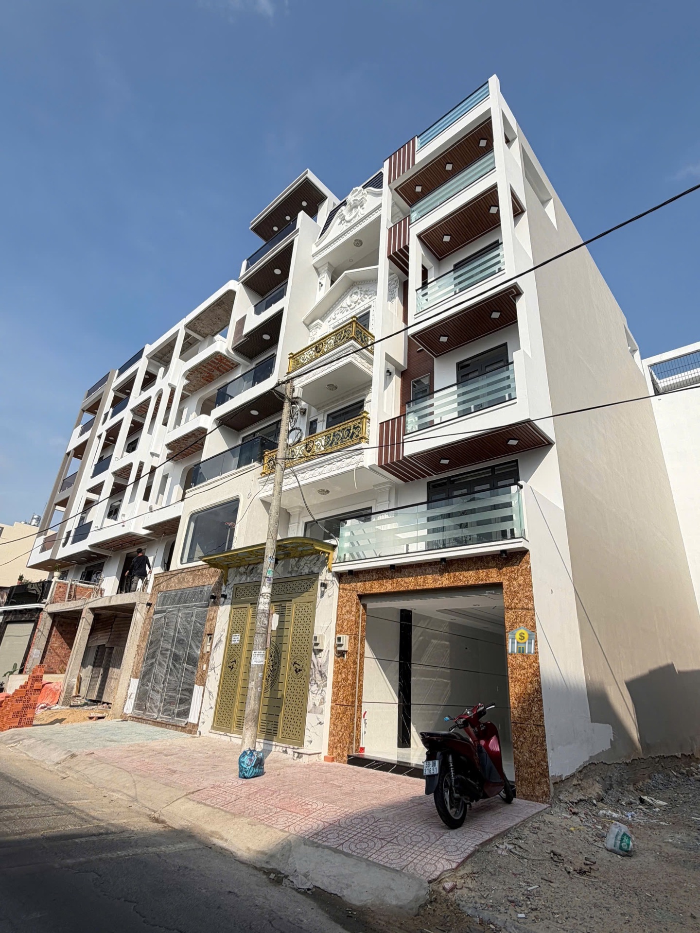 Nhà đường ấp chiến lược , chủ mới xây bên tông cốt thép kiên cố , sang tên trong ngày 🥰