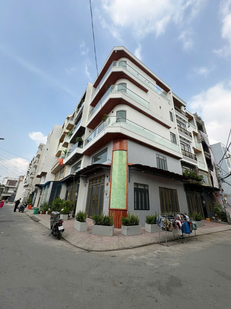 BÁN NHÀ GÓC 2 MẶT TIỀN XÂY 4,5 TẤM TRONG KHU PHÂN LÔ ĐƯỜNG LÊ ĐÌNH CẨN - 6X9M - GIÁ BÁN 7.5 TỶ