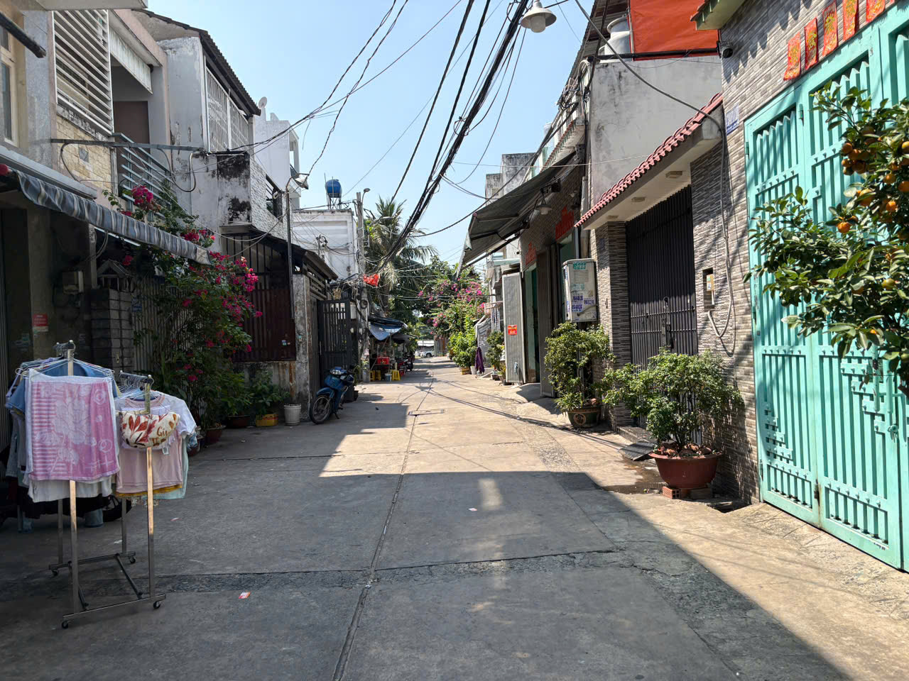 Bán nhà hẻm Lê Văn Quới, Bình Tân, DT 5.94x40m, Giá 14.5 tỷ, 1 lầu