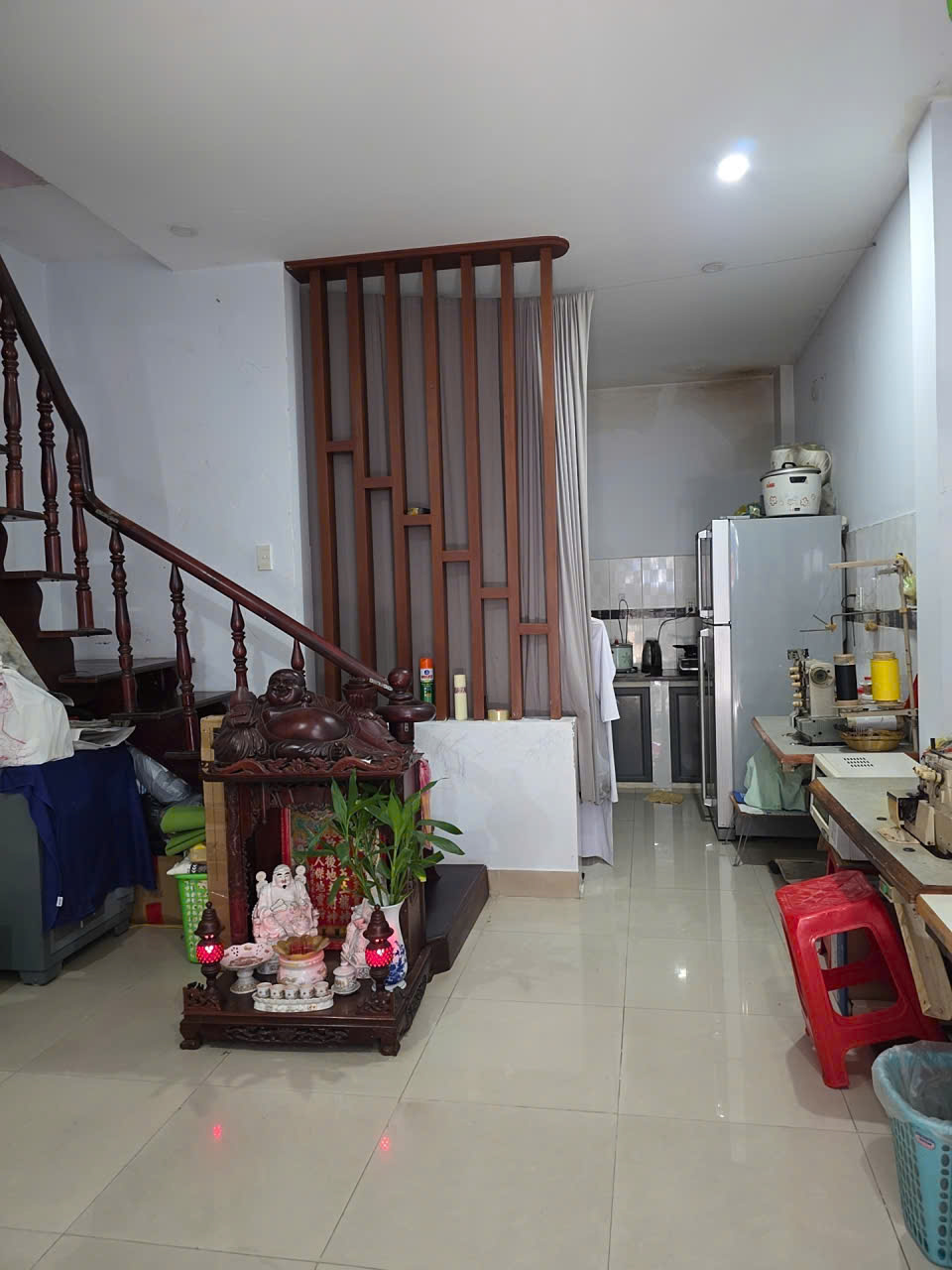 Bán Nhà Lầu DT: 4x9m Hẻm 1/ Đường Hoàng Xuân Nhị, P. Phú Trung, Giá: 4.6 tỷ