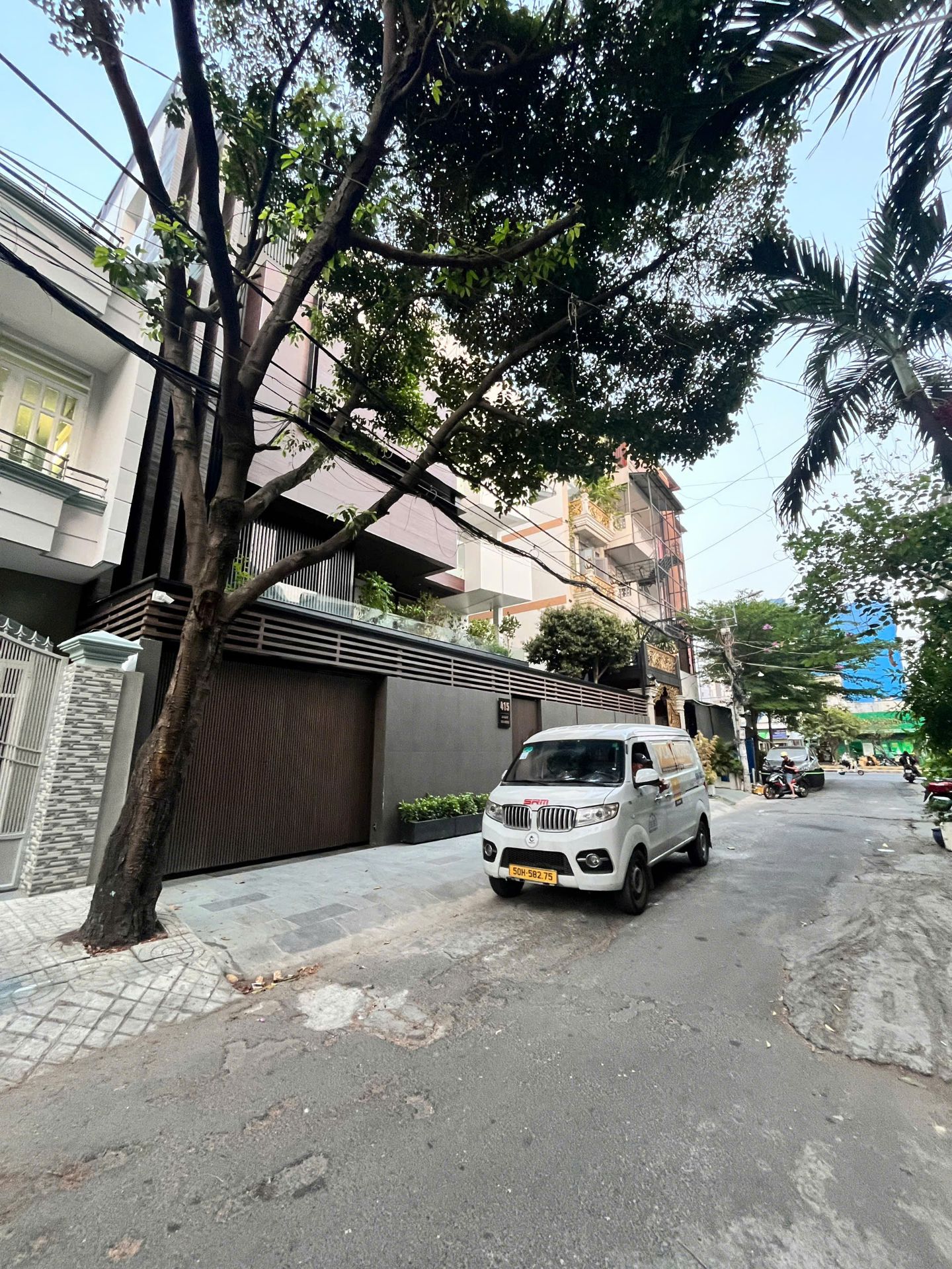 Hẻm 10m Thông TÂN HƯƠNG - LÊ THÚC HOẠCH ( 4x21M, 1 Lầu mới ) Chỉ 10 Tỷ