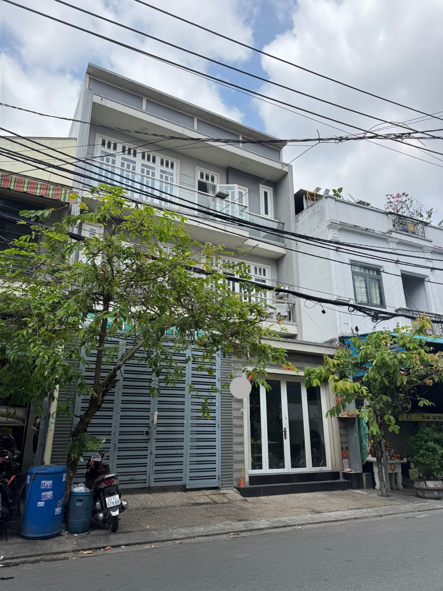 Chủ ngộp bán nhanh căn nhà trong hẻm Vip nhất LVQ , Diện tích siêu khủng: 8,16x25,5 chỉ 21T TL 🥰