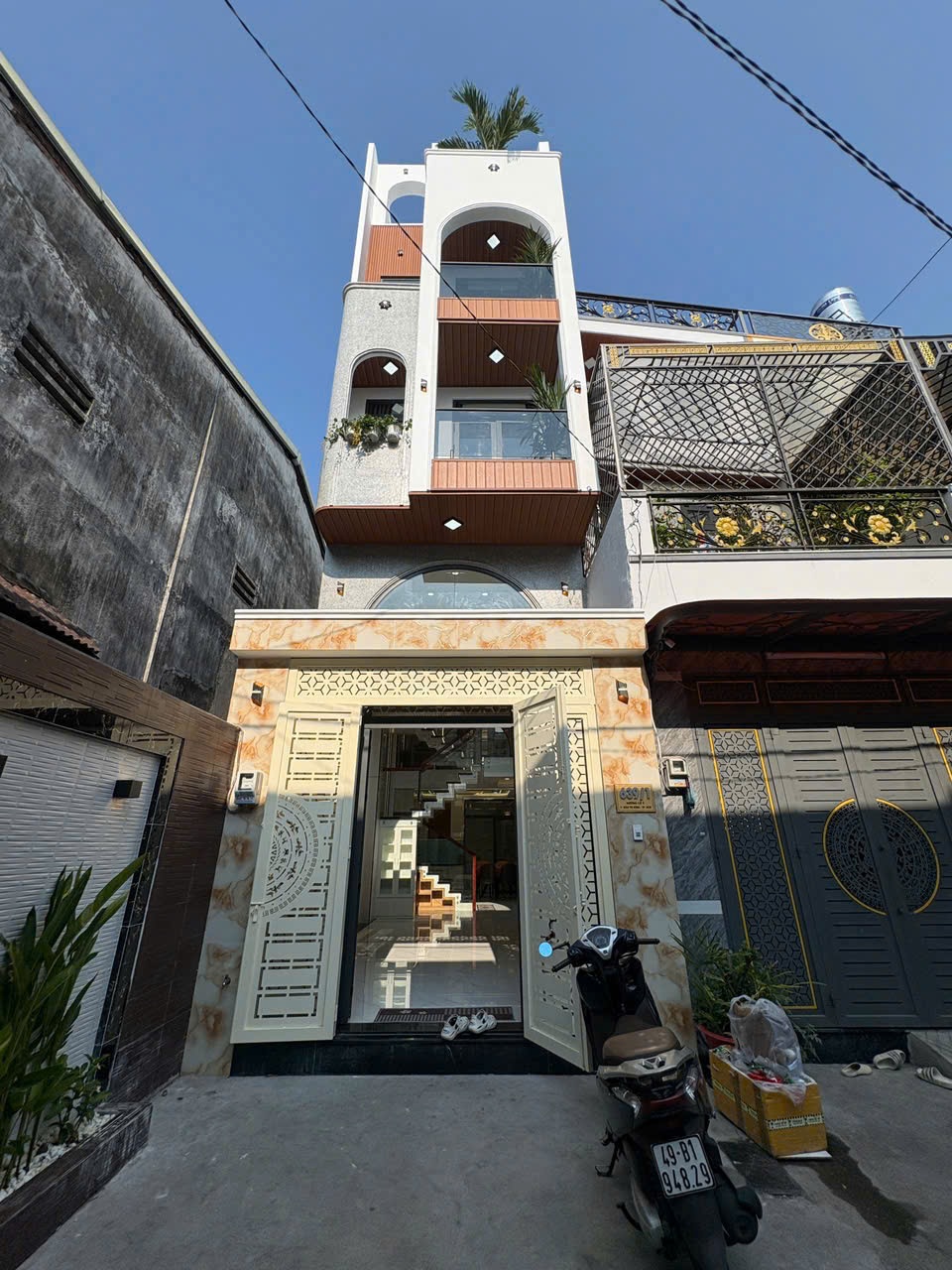 BÁN NHÀ 4,5 TẤM ĐƯỜNG HƯƠNG LỘ 2 - FULL NỘI THẤT - HẺM 8M THÔNG - GIÁ BÁN 7,6 TỶ