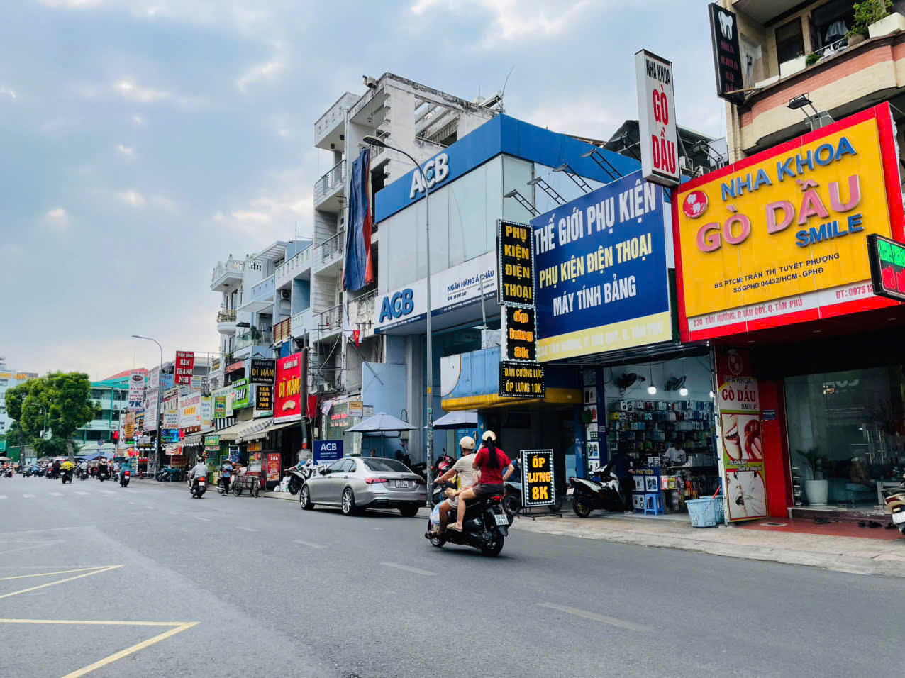 Bán nhà đường Tân Hương, Tân Phú, 4x21m, cấp 4, giá 15.5 tỷ