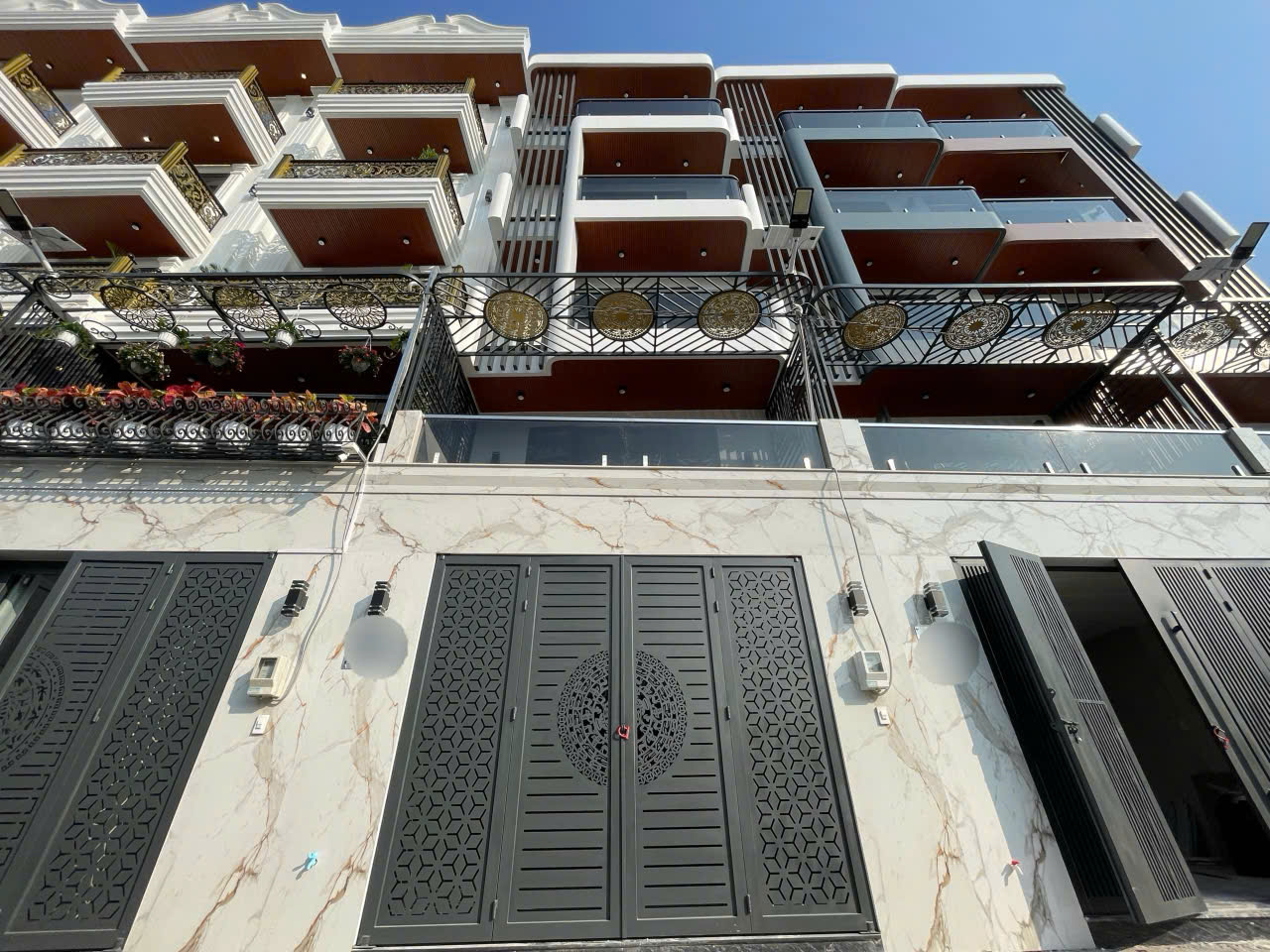DÃY NHÀ PHỐ XÂY MỚI ĐƯỜNG TÂN KỲ TÂN QUÝ P. BÌNH HƯNG HÒA - 4,5X15M - 4,5 TẤM - GIÁ BÁN 6,9 TỶ/ CĂN