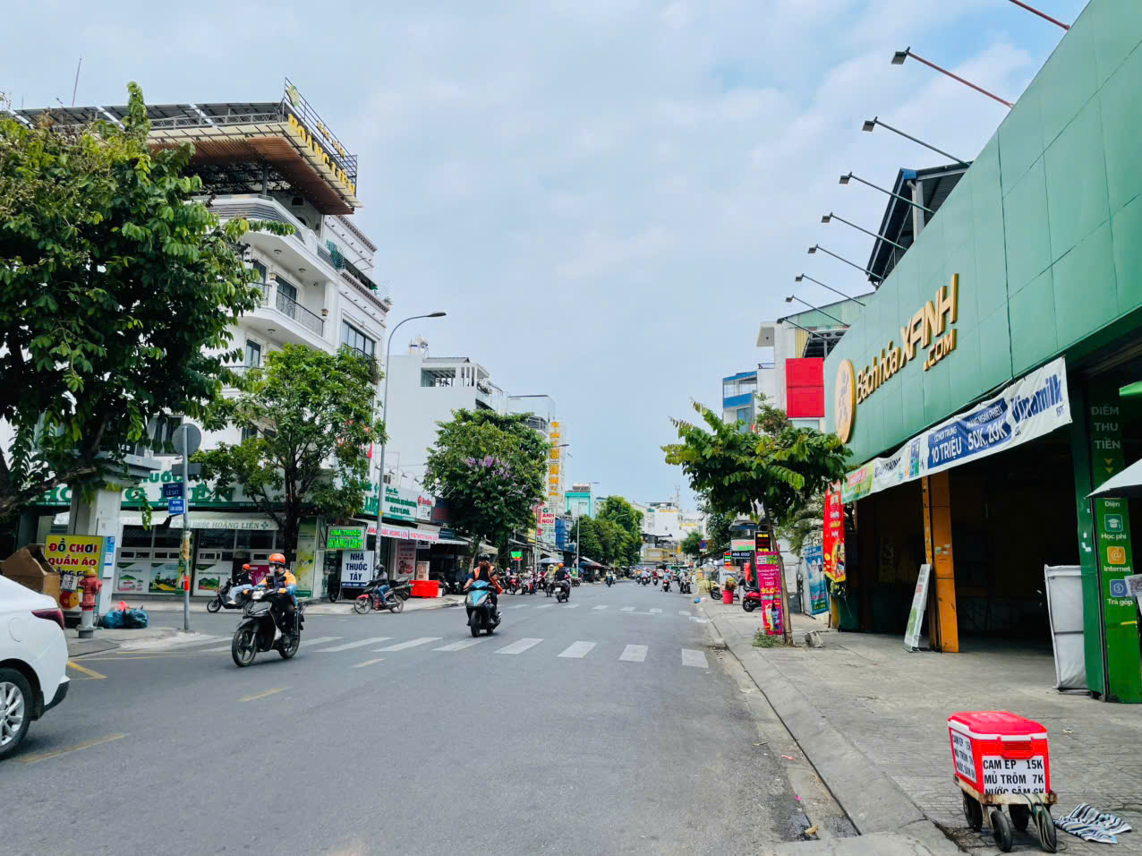 Bán nhà đường Tân Hương, Tân Phú, 4x17m, cấp 4, giá 14 tỷ