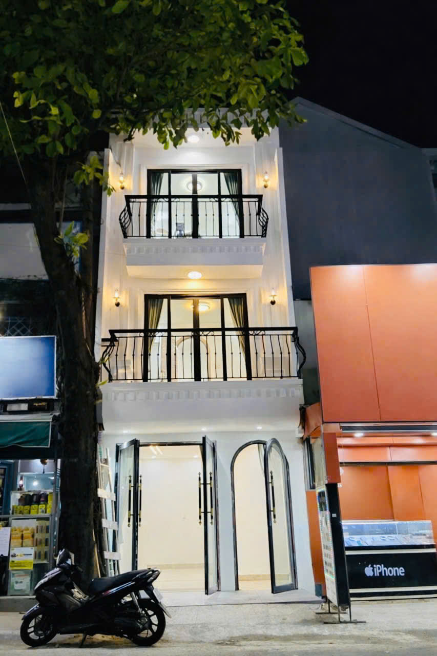 Mặt tiền ở và kinh doanh Văn Cao_2 lầu, chỉ có 3.5 tỷ, DT: 3.6x3.6m