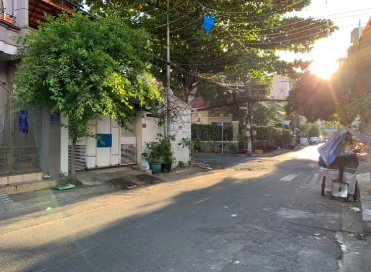 Bán Nhà Lầu ST DT: 8x20m MT Đường Trần Quang Quá, P. Hiệp Tân, Giá: 19 tỷ