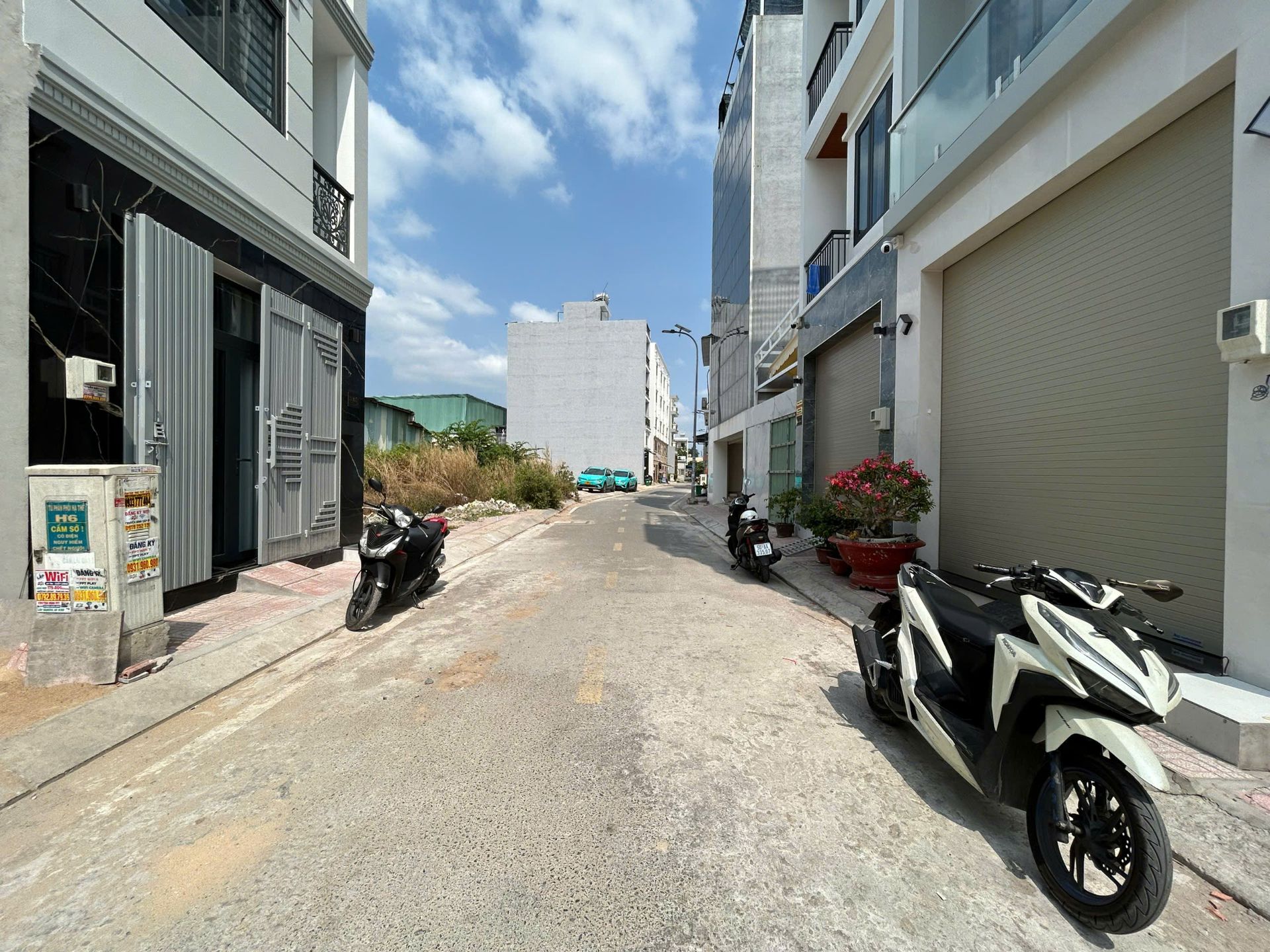 BÁN ĐẤT PHÂN LÔ 111 TÂY LÂN – HẺM NHỰA 7M Diện tích: 4 × 14.5m (TDT: 58m²)