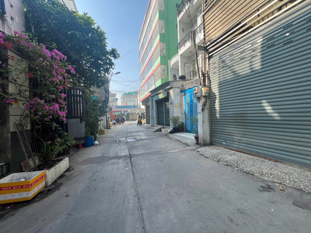 bán nhà hẻm 8m Tân Hương(4x30m 2 lầu st) giá 11ty TL giá tốt