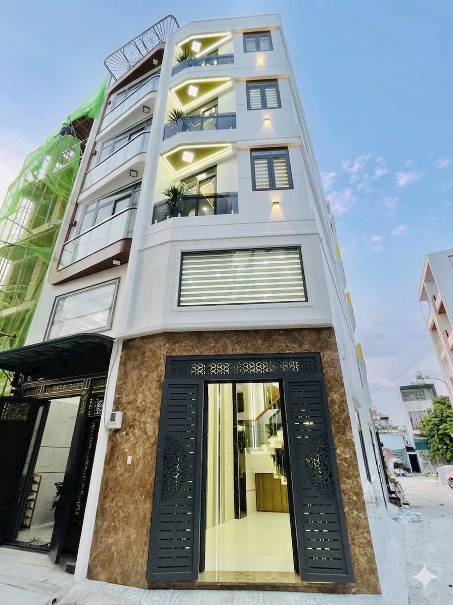 Nhà Vip xây mới 100%, DT:4x13 đúc 4,5 Tấm BTCT chỉ 8T5 TL dọn vào ở ngay phù hợp gia đình đông TV