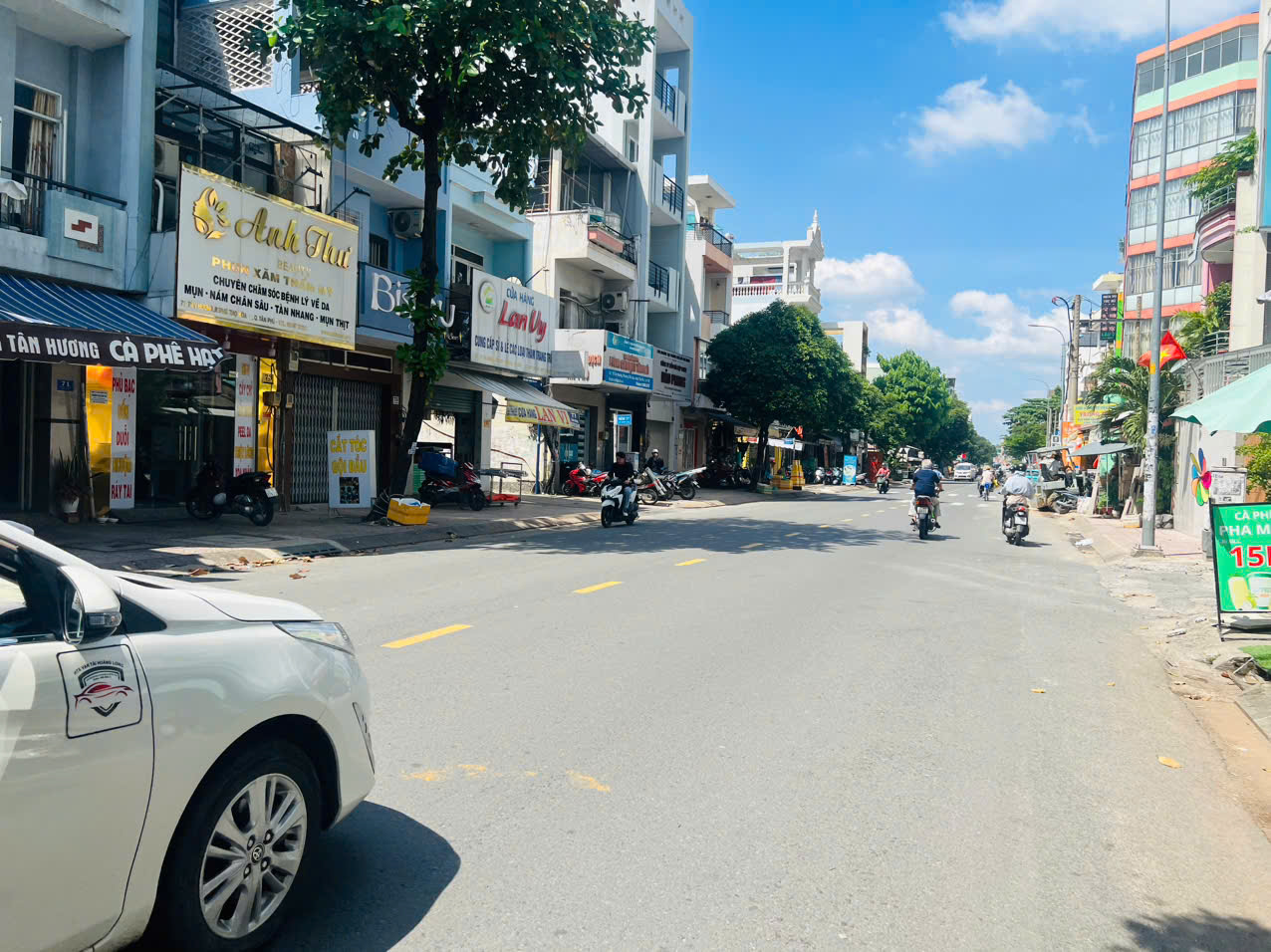 Bán nhà đường Tân Hương, Tân Phú, 4x19m, có lửng, giá 13.5 tỷ