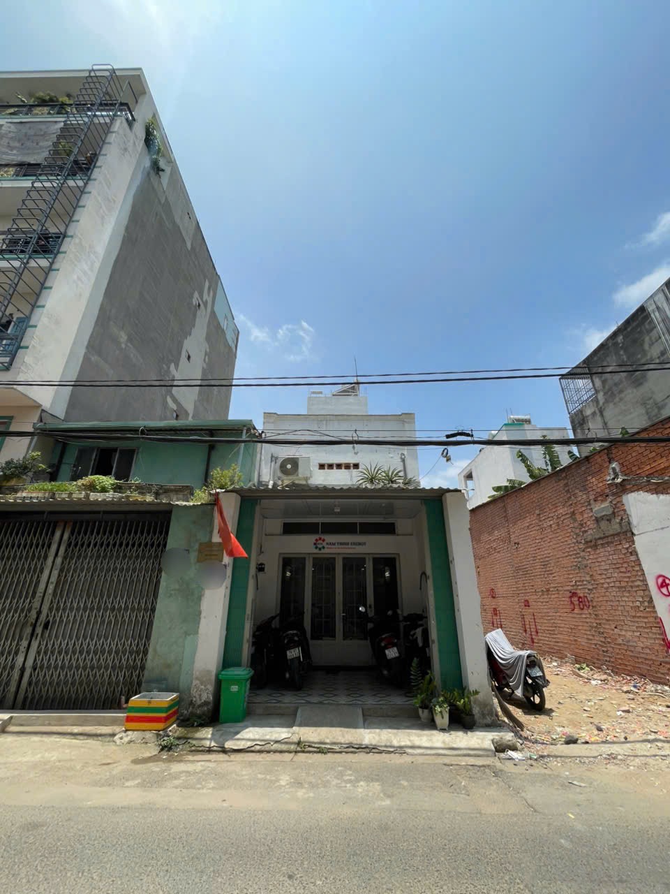 Nhà hẻm rộng rãi ,DT:4x15 , thích hợp cho thuê hoặc giữ tài sản lâu dài