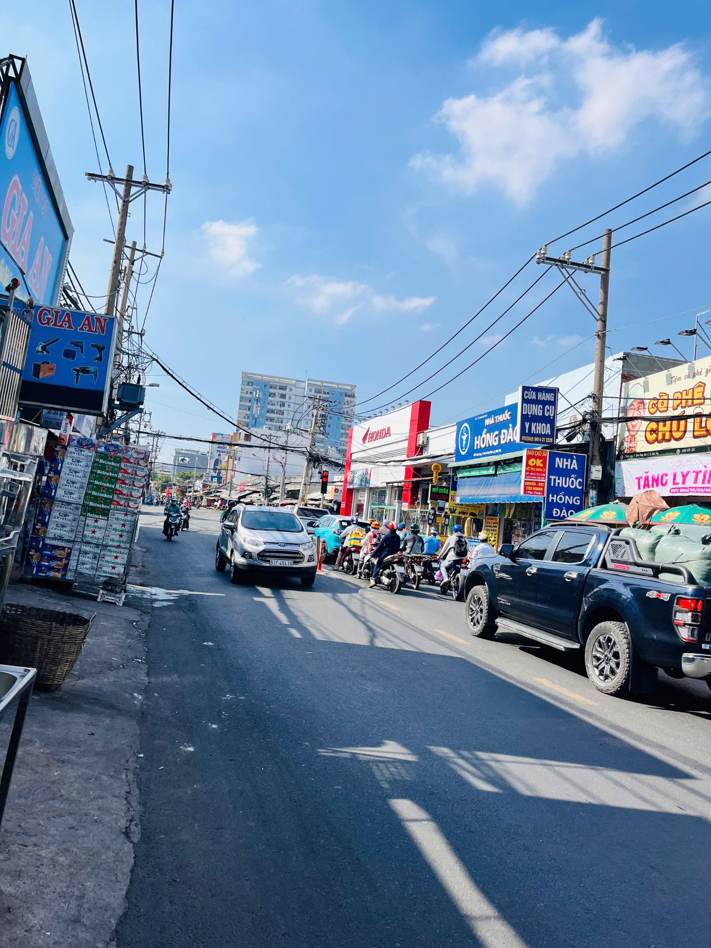 Siêu phẩm MT Bình Long – gần ngã 4 Bốn Xã – ngang 11m – xây tòa nhà cực đẹp