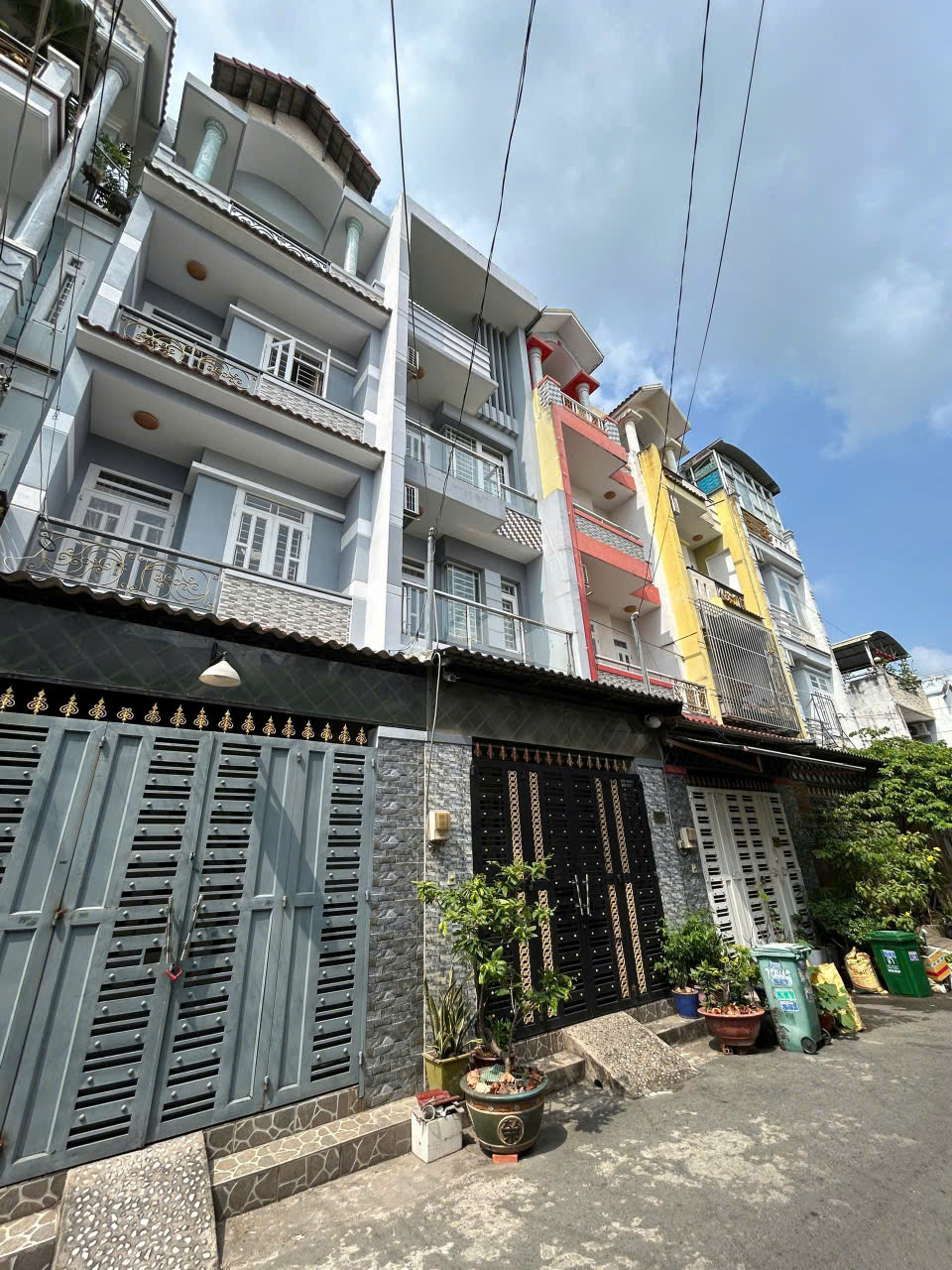 BÁN NHÀ ĐƯỜNG HƯƠNG LỘ 2 GẦN BỐN XÃ - 4X17M - TRỆT, 2 LẦU, SÂN THƯỢNG - GIÁ 6,9 TỶ
