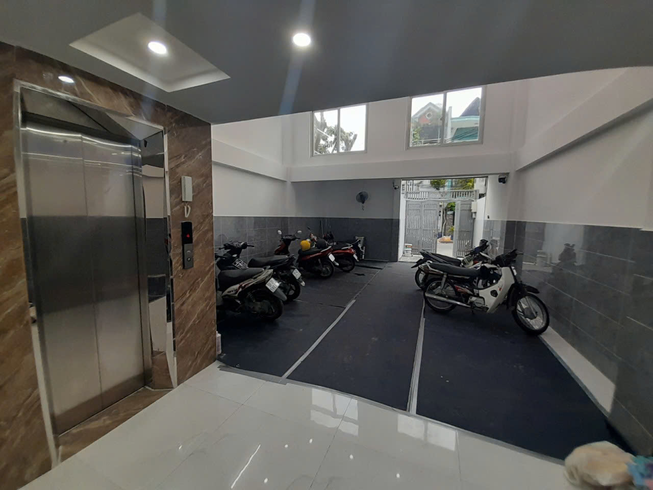 🔥 CHDV LÊ LIỄU (100M2) - 22 PHÒNG THU 60TR/TH - CÓ THANG MÁY - SÁT AEON MALL - GIÁ 14.5 TỶ 🔥