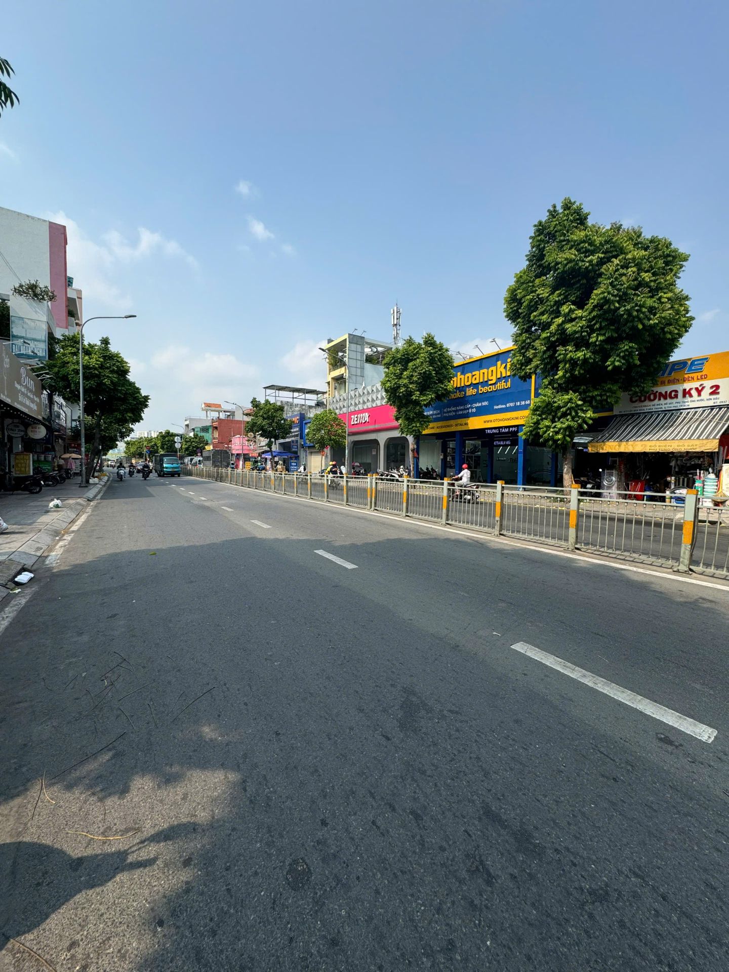 Bán nhà Mặt Tiền - Đường Luỹ Bán Bích ( 7x45m) nở hậu 15m,đang có thu nhập 90tr/th. Giá 126tr/m2