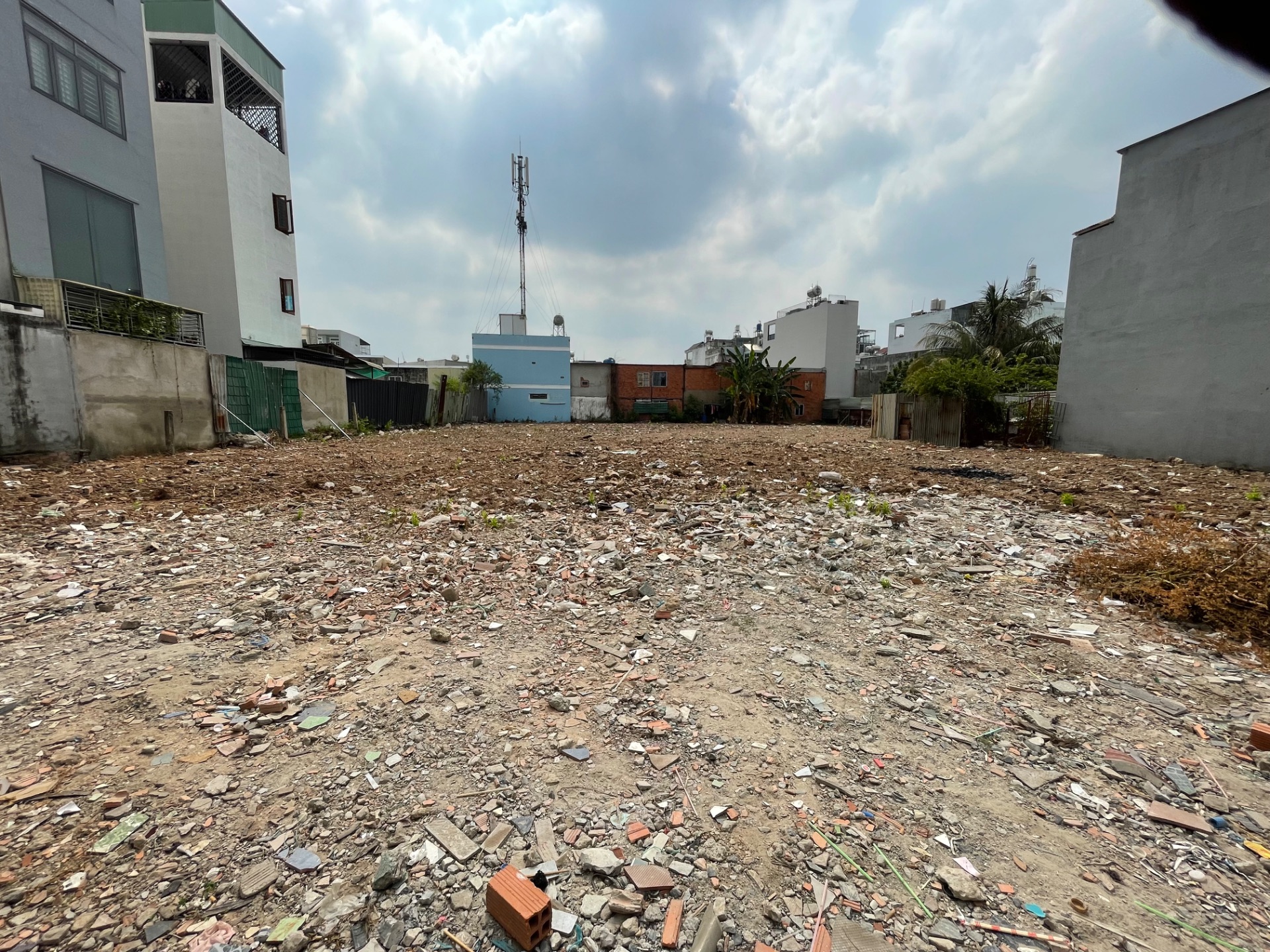 CHÍNH CHỦ GỬI BÁN CẶP ĐẤT HẺM XE HƠI – 5X28M – GIÁ 7,9 TỶ/ LÔ