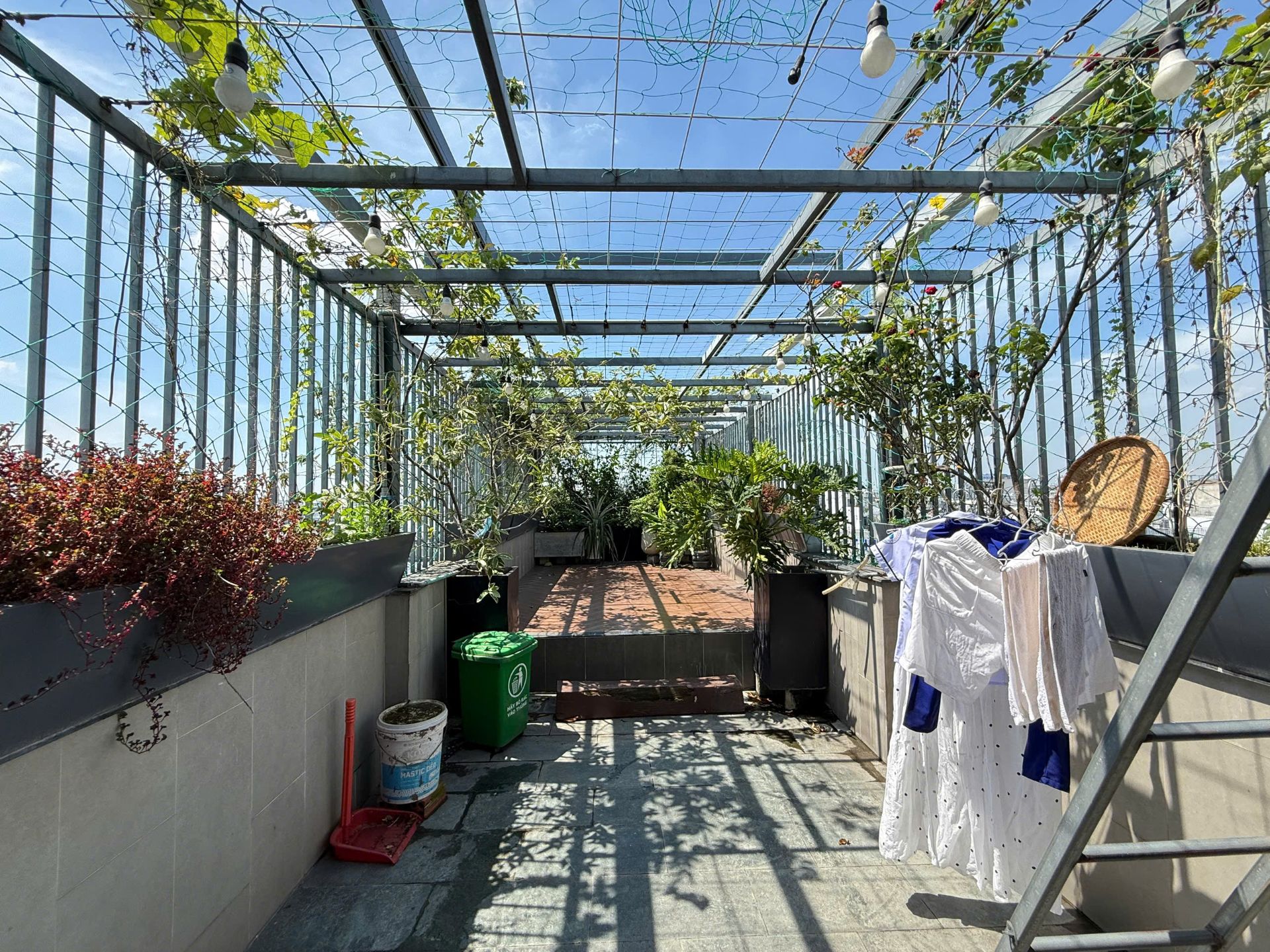 Bán Nhà Lửng 3 Lầu ST (Thang máy) DT: 3x23.7m MT Đường Nguyễn Hữu Tiến, P. Tây Thạnh, Giá: 9.9 tỷ