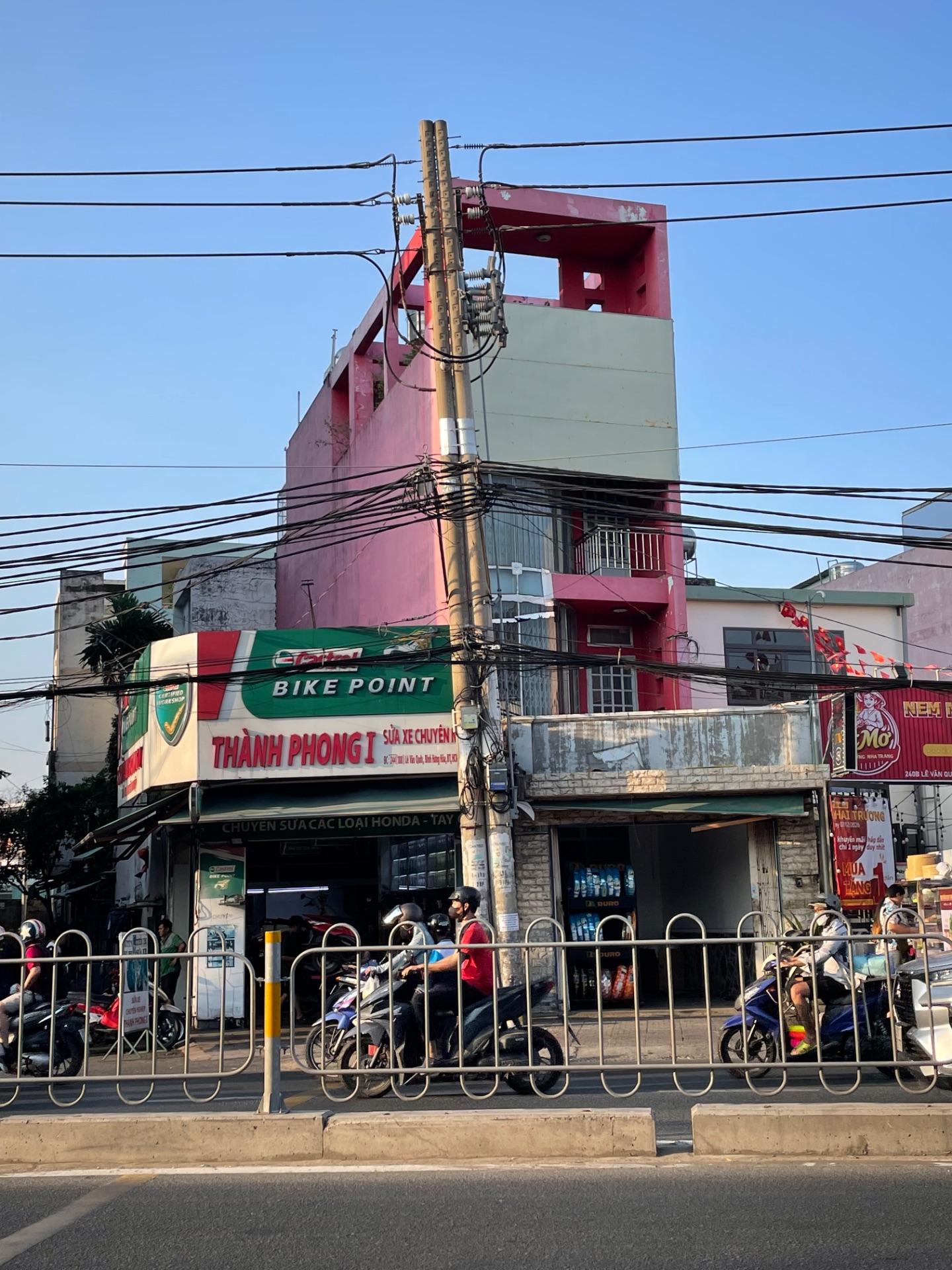 BÁN NHÀ GÓC 2 MẶT TIỀN NGANG 8M CỰC HIẾM – MẶT TIỀN LÊ VĂN QUỚI, KINH DOANH SẦM UẤT - 8X18M -