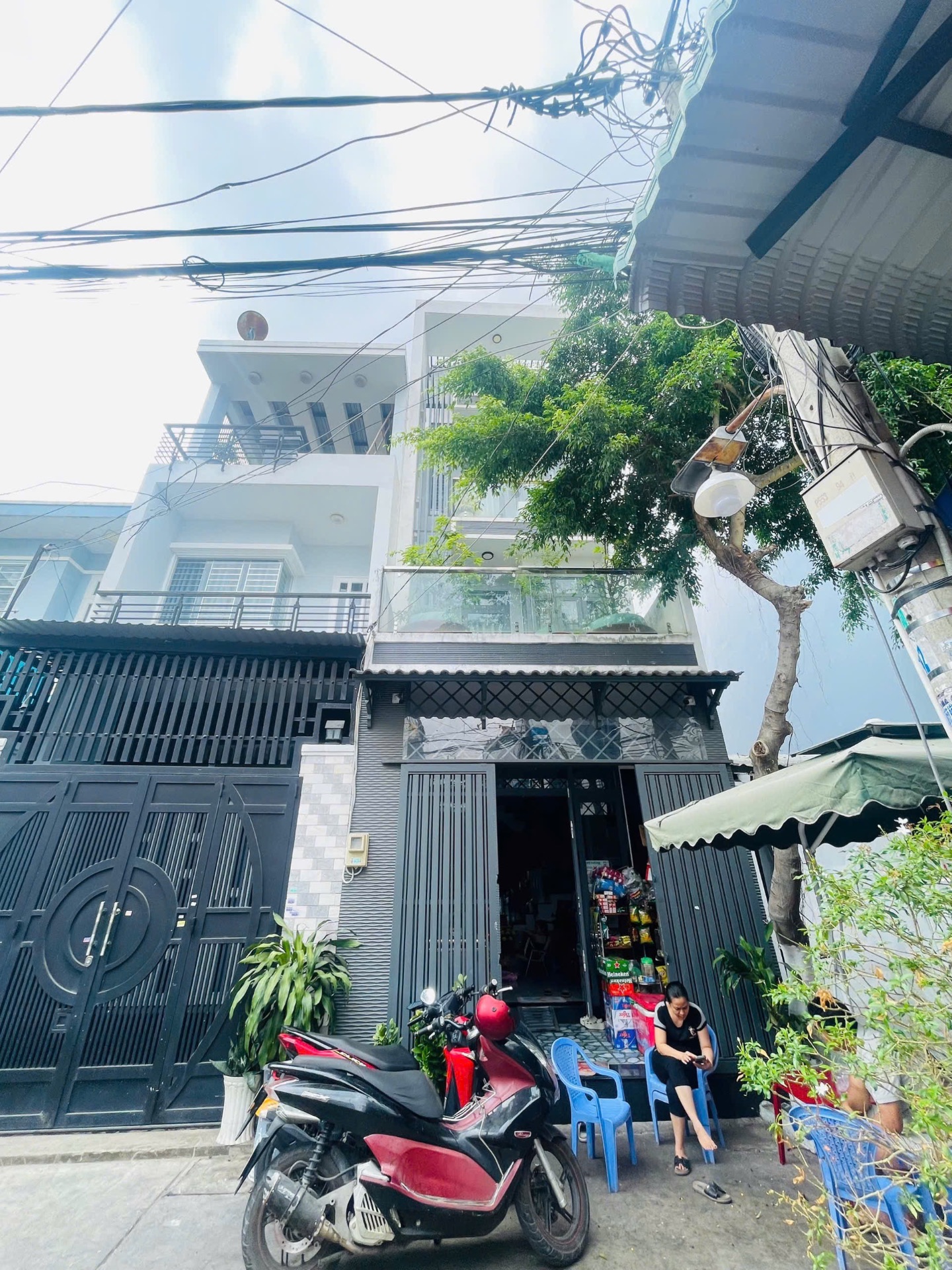 Anh chủ ngộp bank cần bán gấp lại căn nhà 4 tấm chưa tới 6Đ , DT:4x14 đúc 4 tấm BTCT kiên cố 🥰