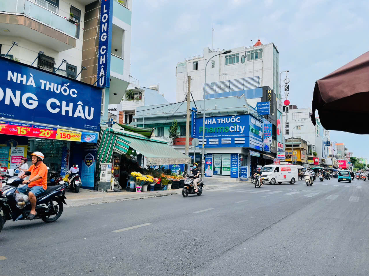 Bán nhà đường Tân Hương, Tân Phú, 4x20m, 4 tầng, giá 15 tỷ